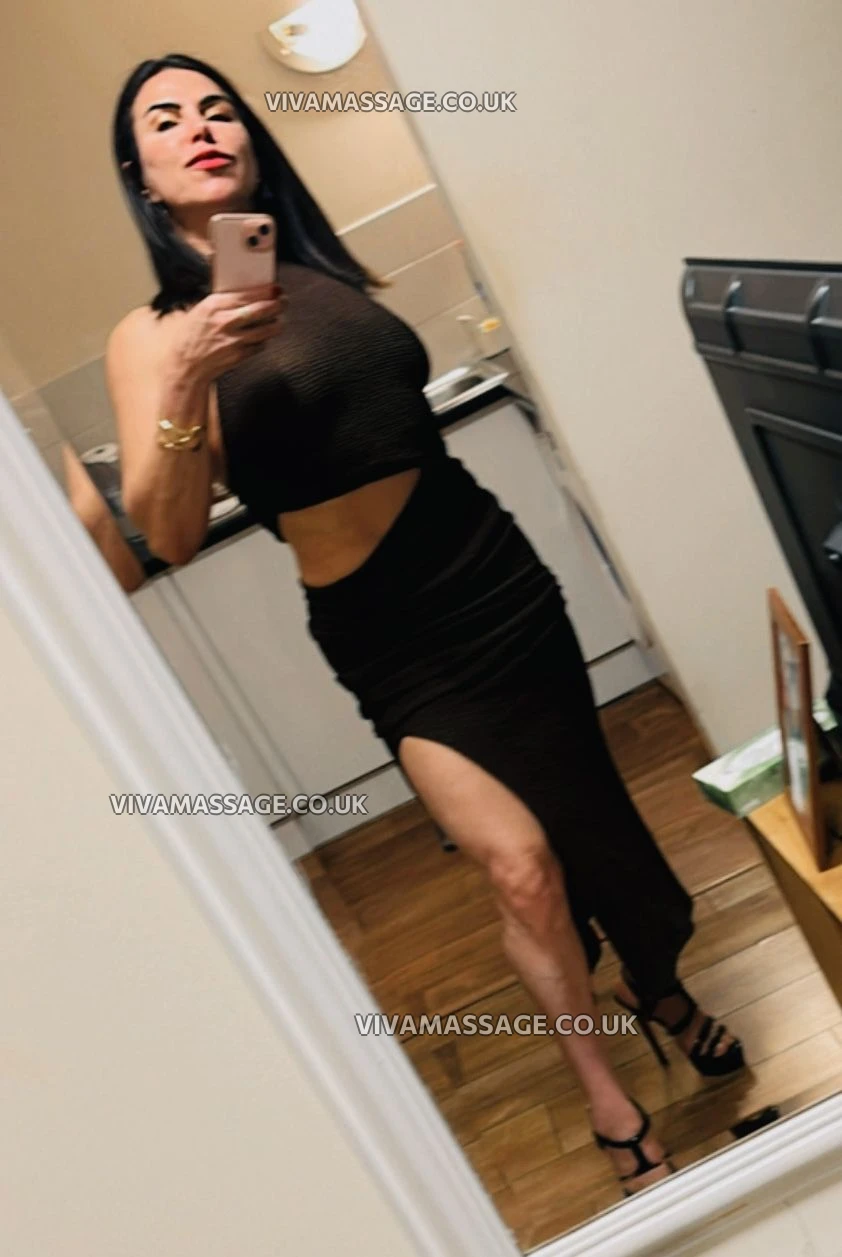 Photo 2 of Antonella Goddess