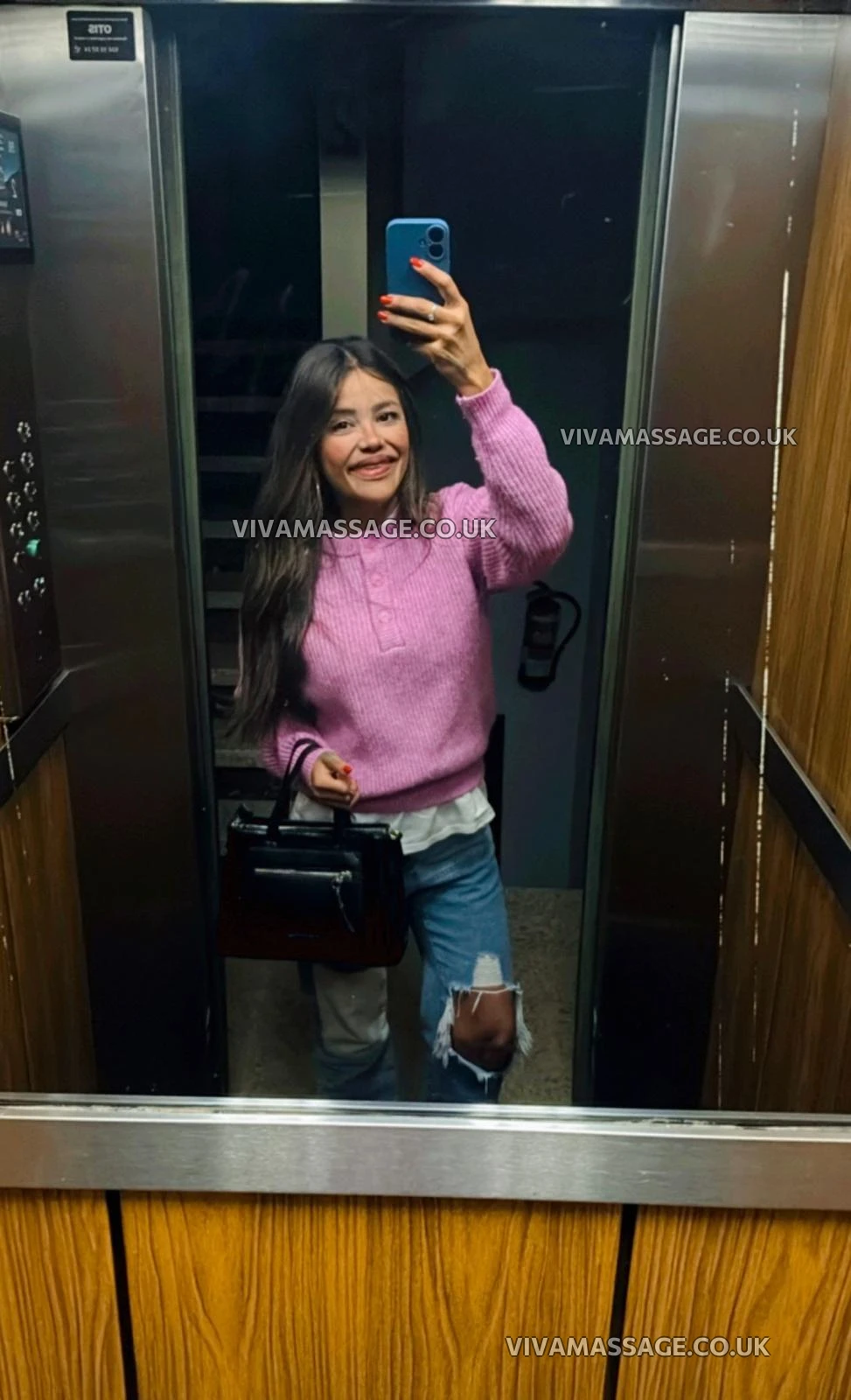 Photo 3 of Beautiful_Carmen