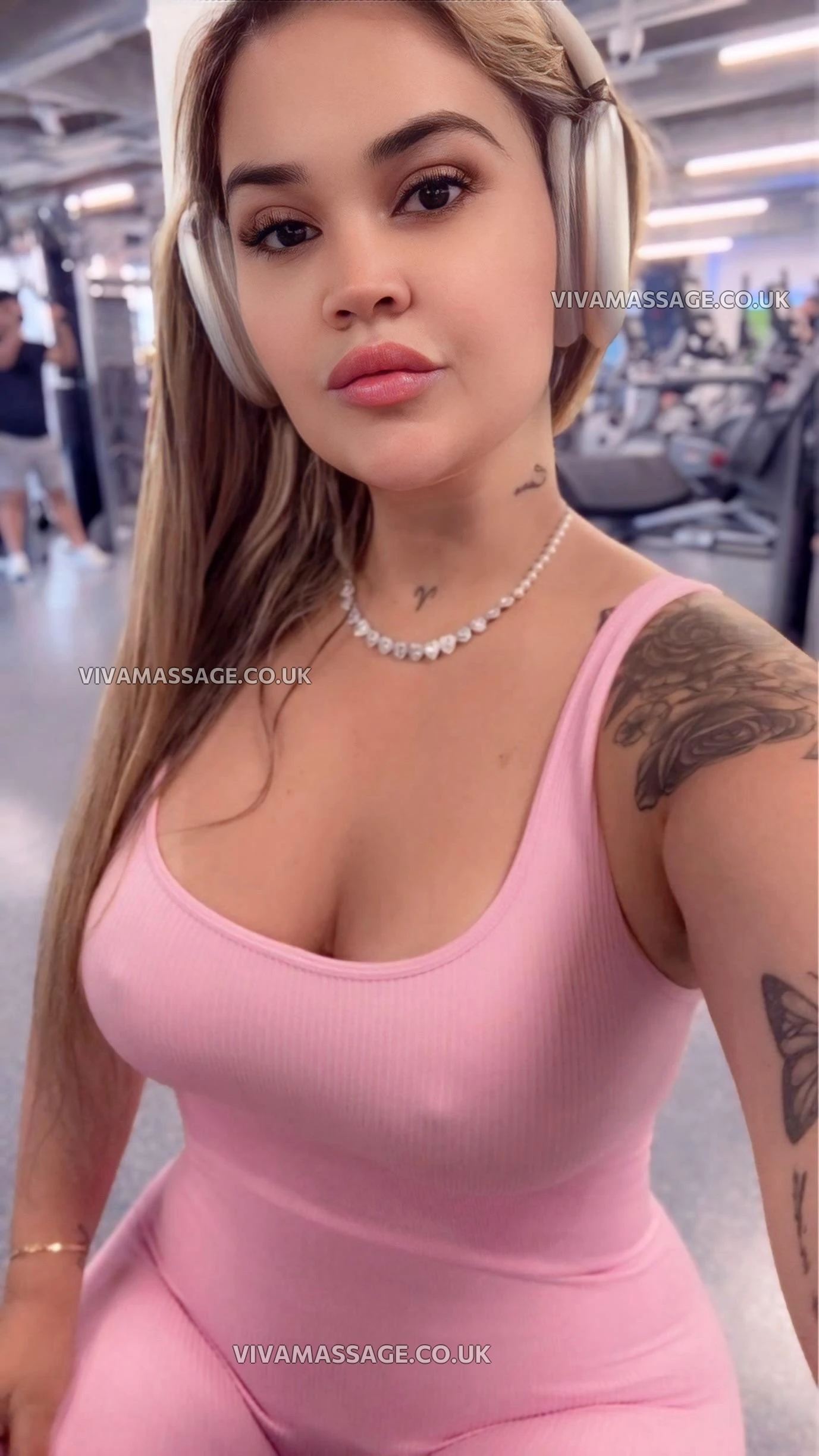 Photo 2 of BEAUTY_REBECCAxx