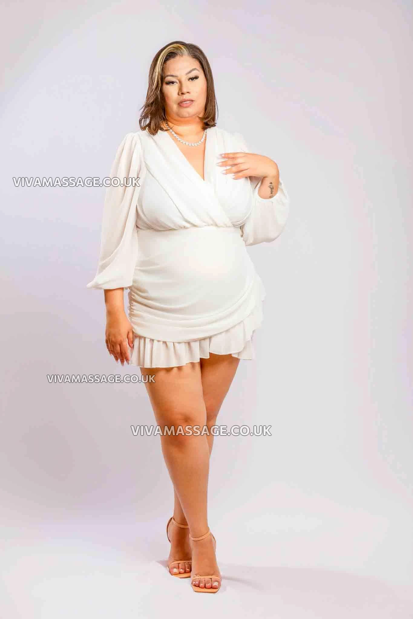 Photo 19 of FranBrazilianDoll