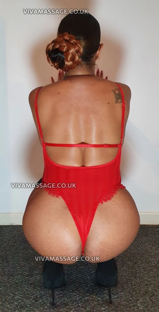 Photo 9 of BritishEbonyQueen