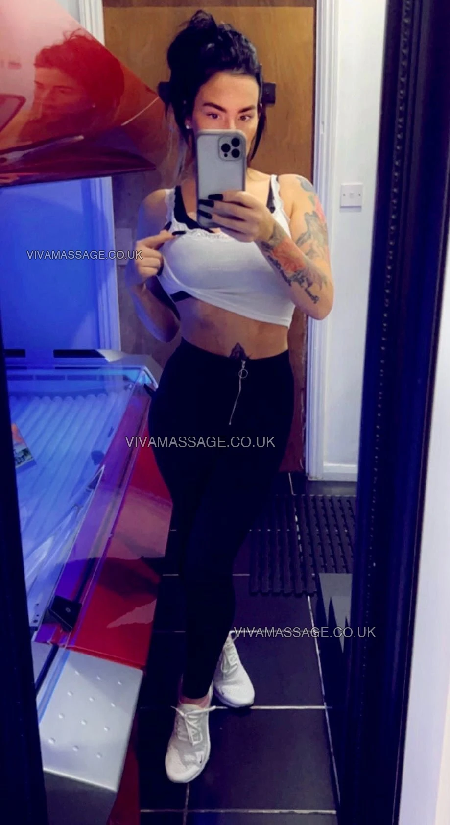 Photo 13 of Sydney-Shadows