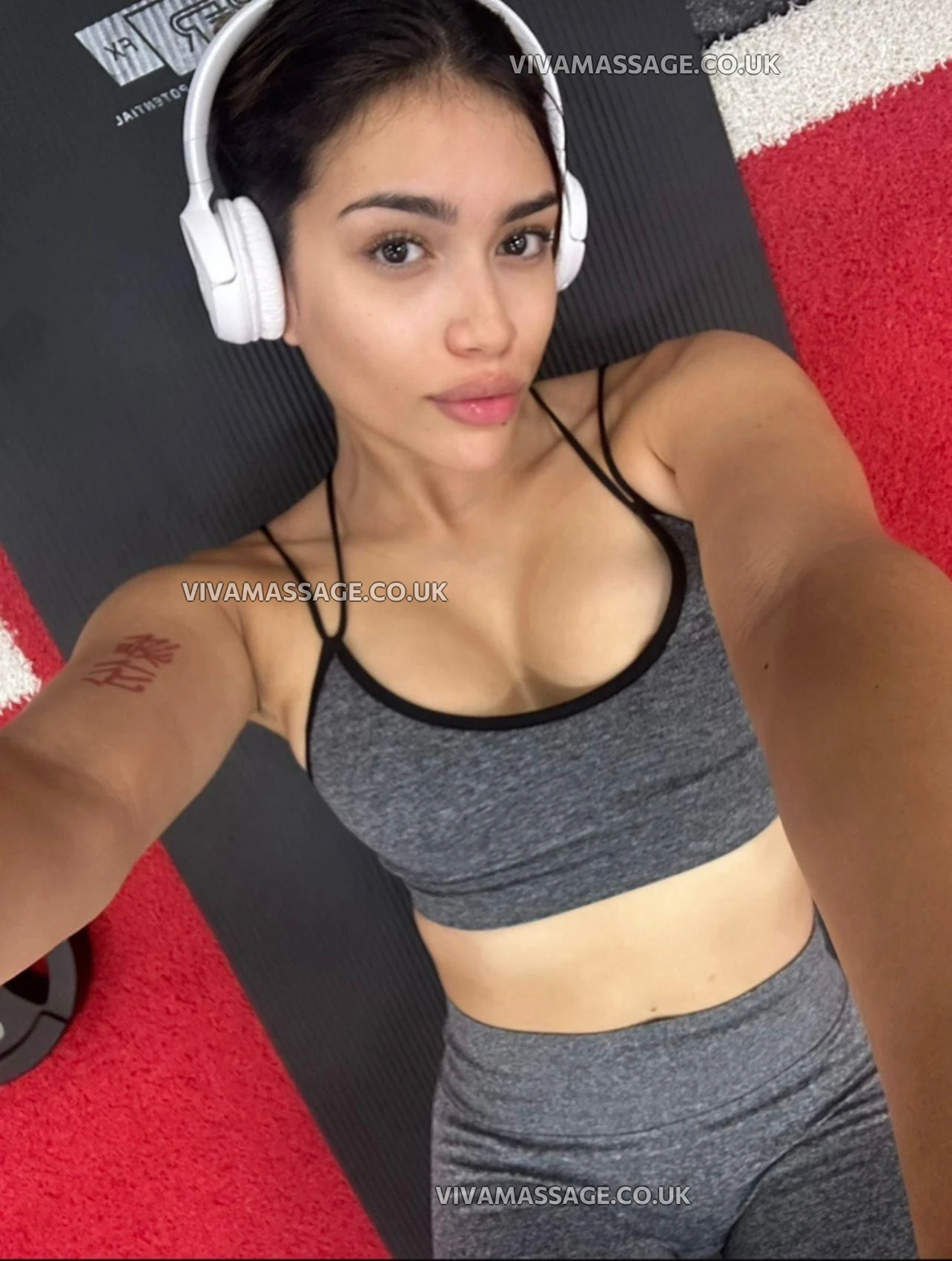 Photo 1 of LucySweetGirl