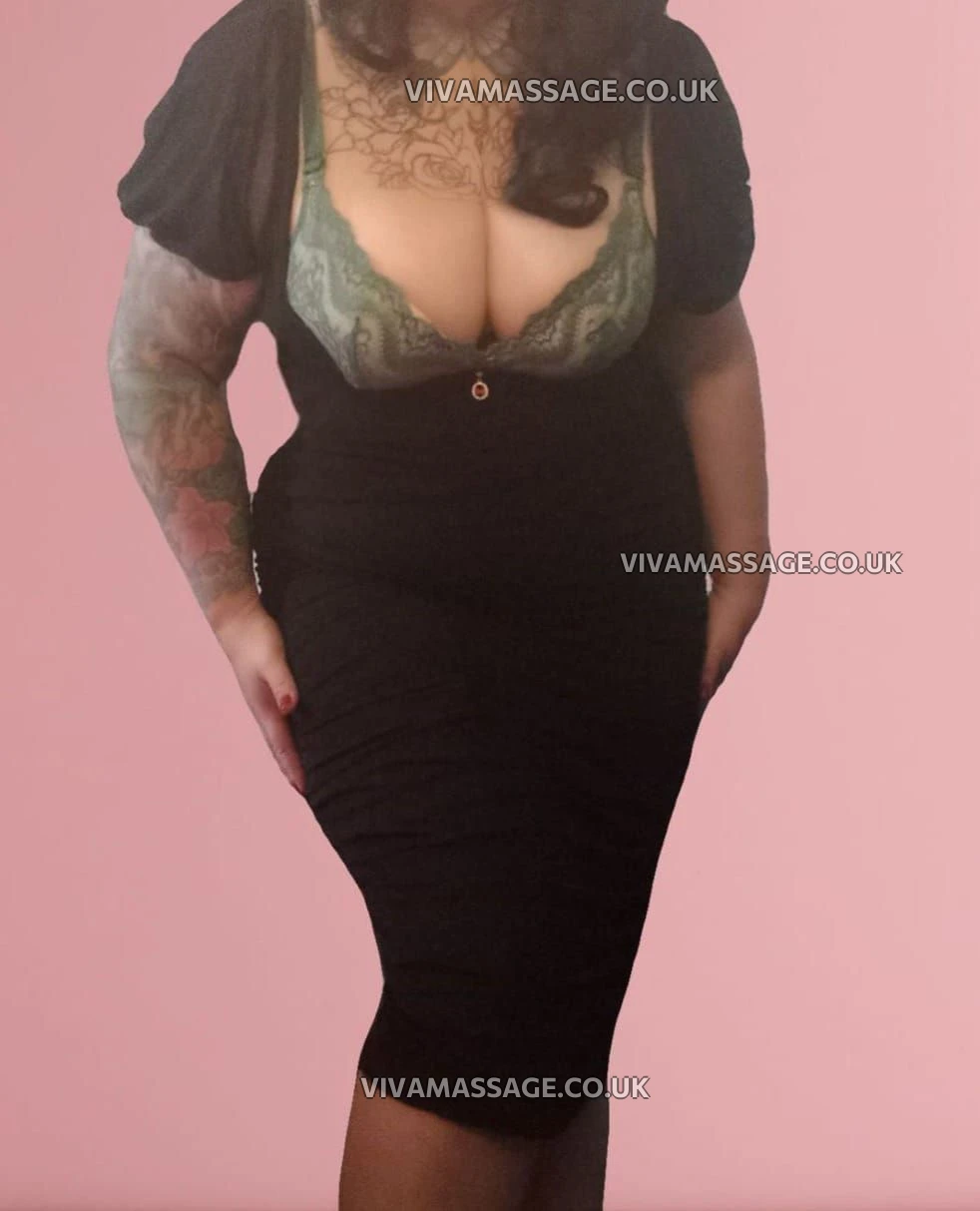 Photo 1 of Red_Hot Ruby