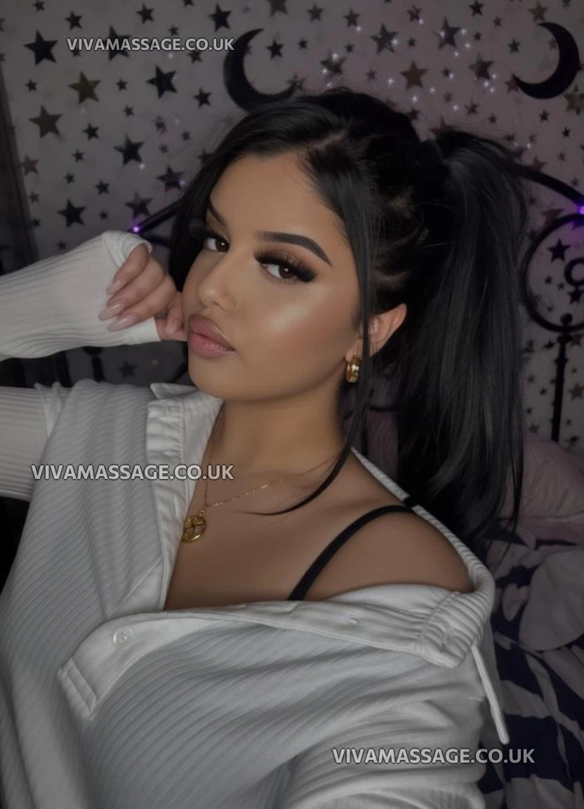 Photo 1 of Issabellaa