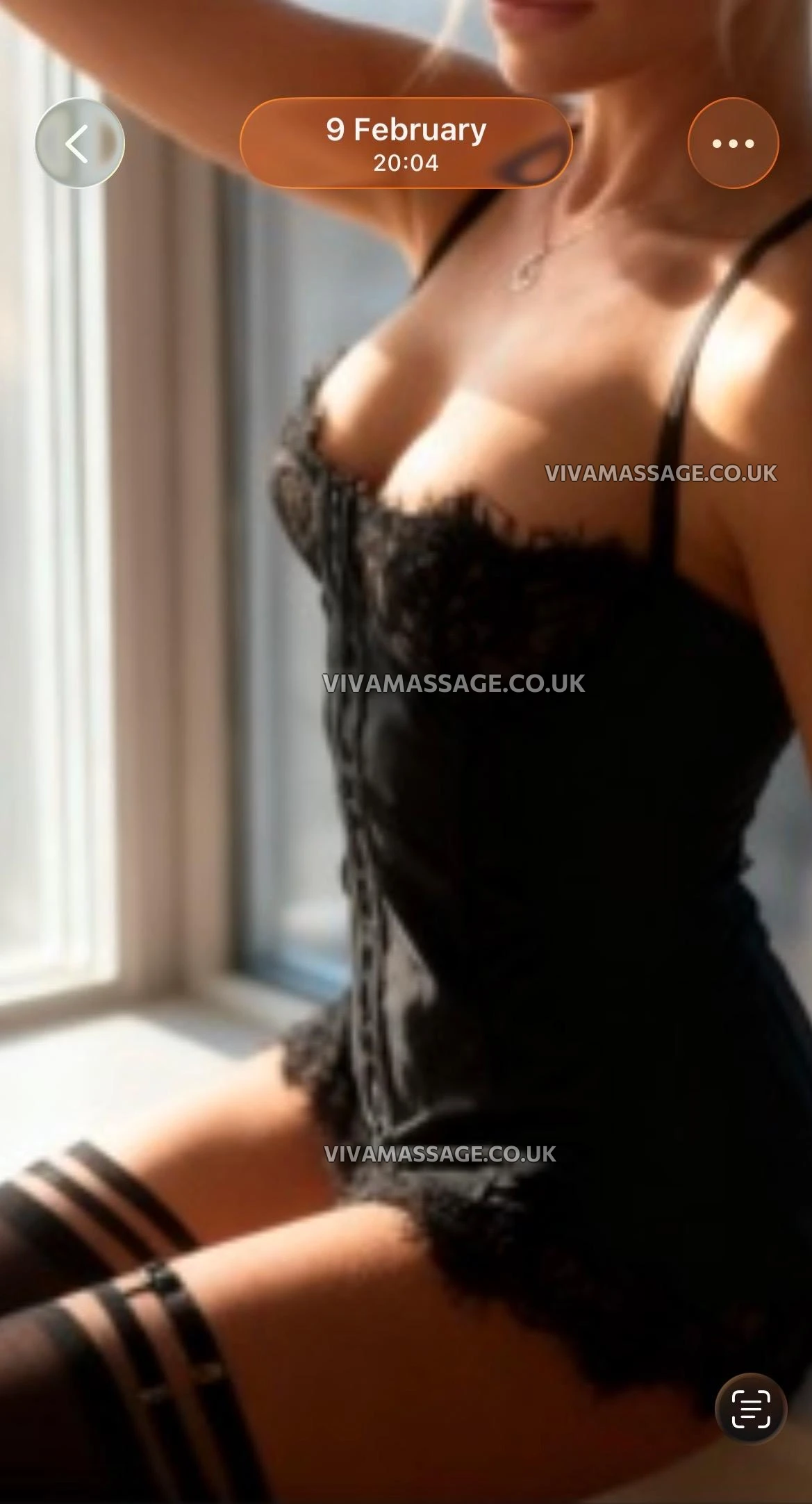 Photo 1 of English_Emmaxx