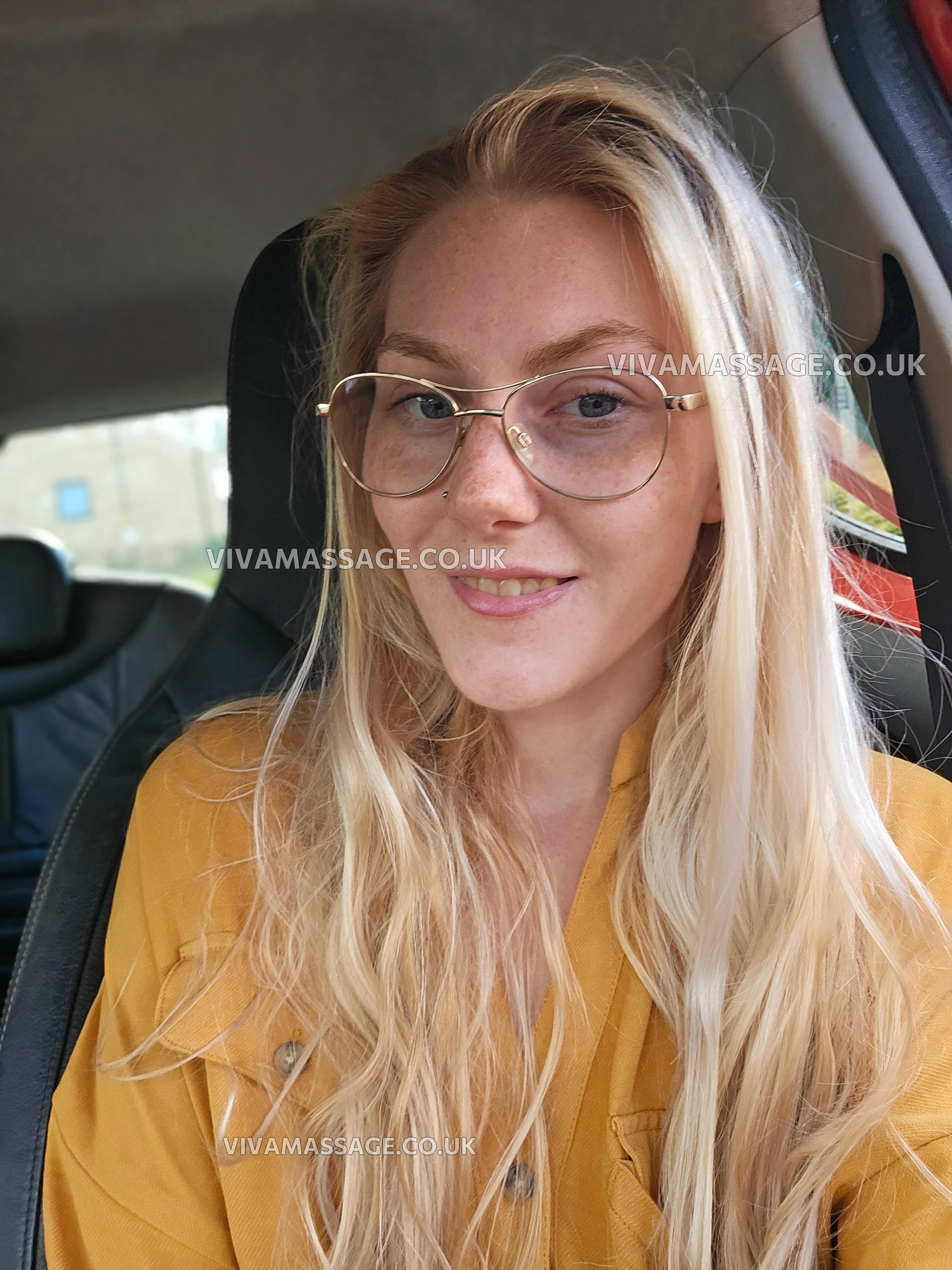 Photo 13 of PrincessBetina