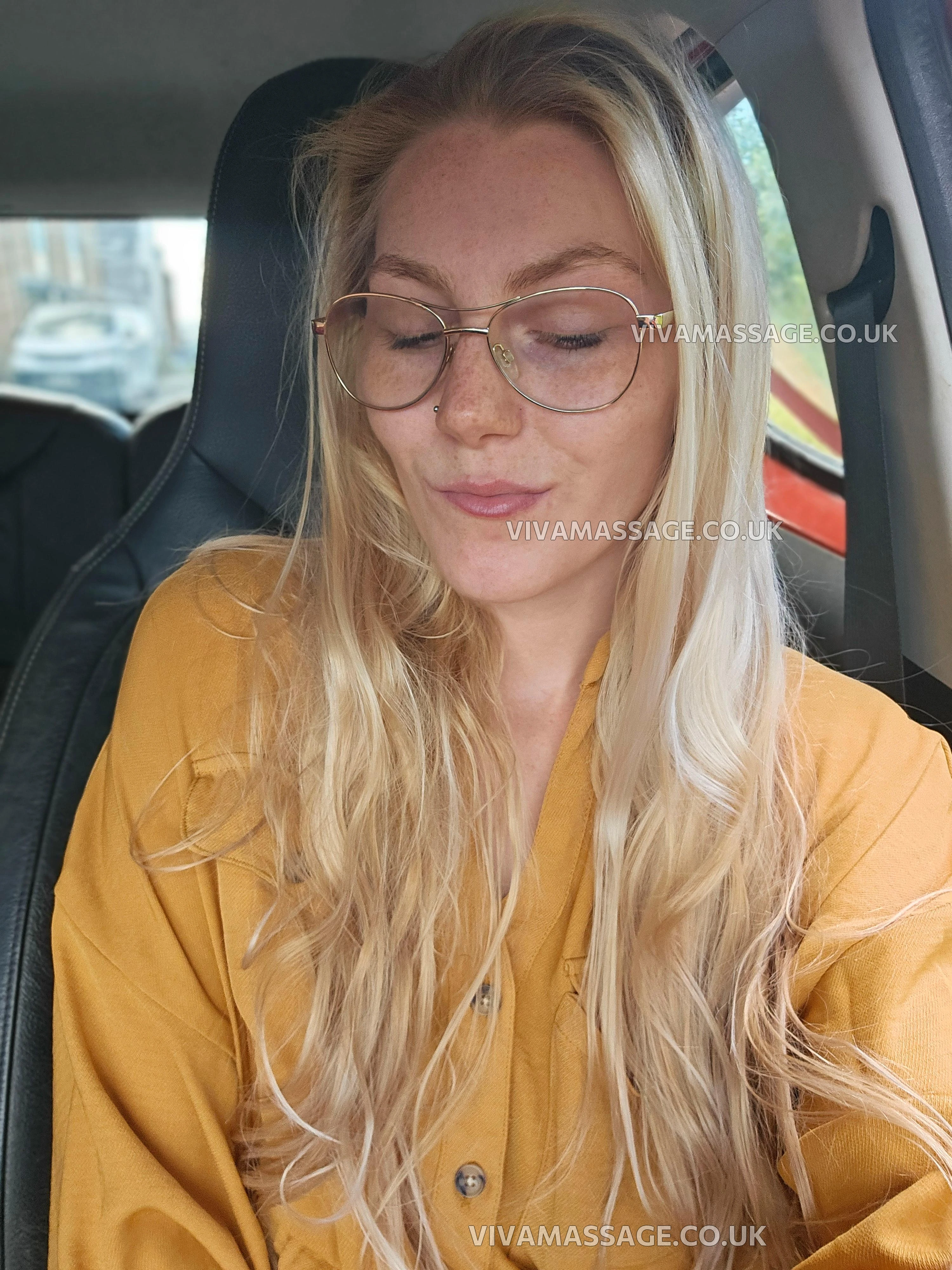 Photo 14 of PrincessBetina