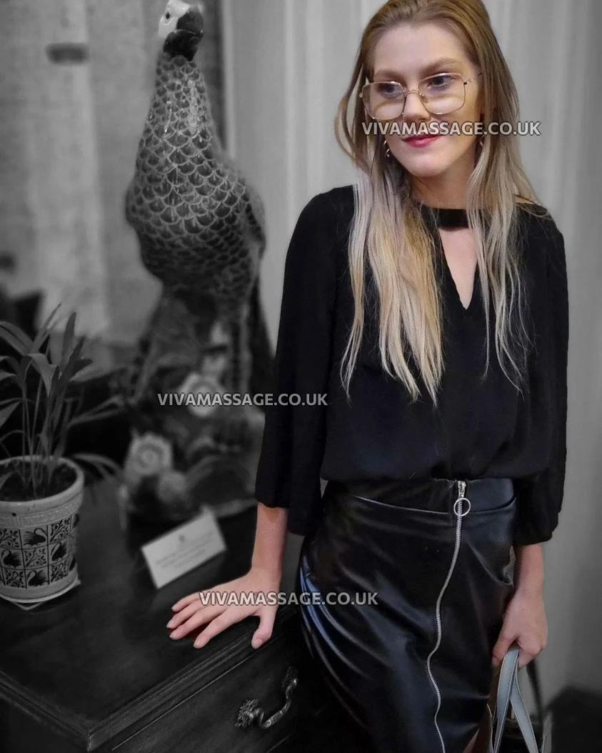 Photo 23 of PrincessBetina