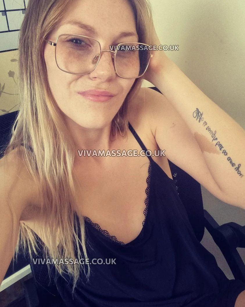 Photo 30 of PrincessBetina