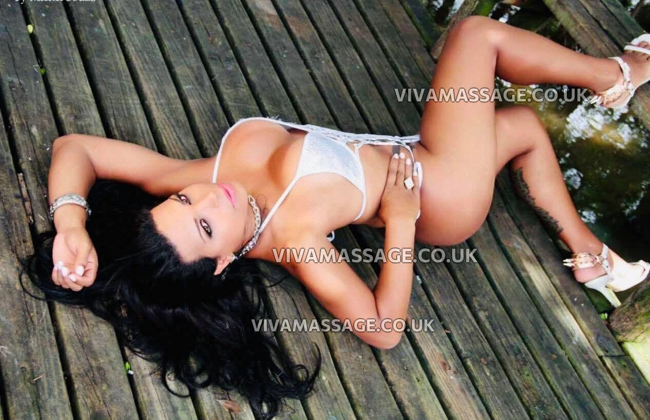 Photo 19 of Unforgettable Brenda