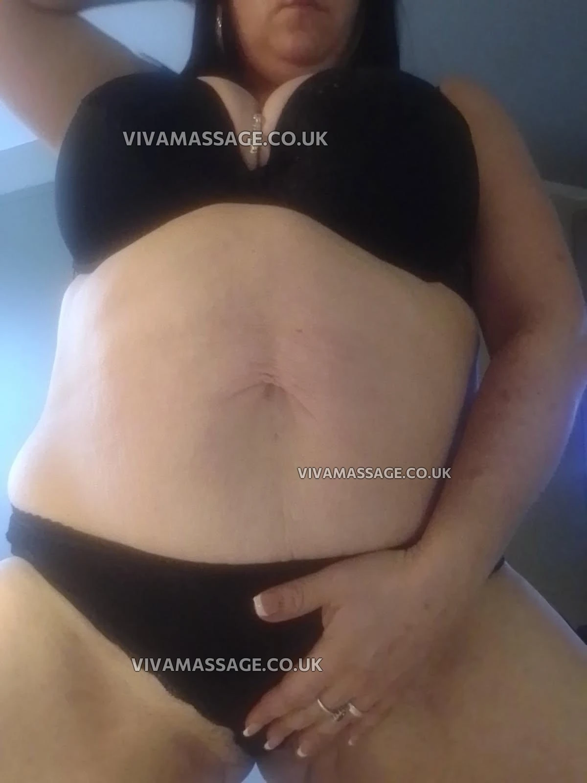 Photo 2 of carlysimms1989