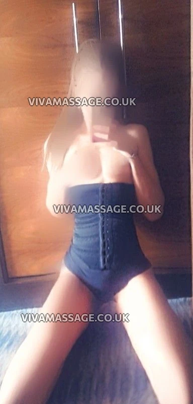 Photo 13 of LEXI LOVE (ENGLISH)