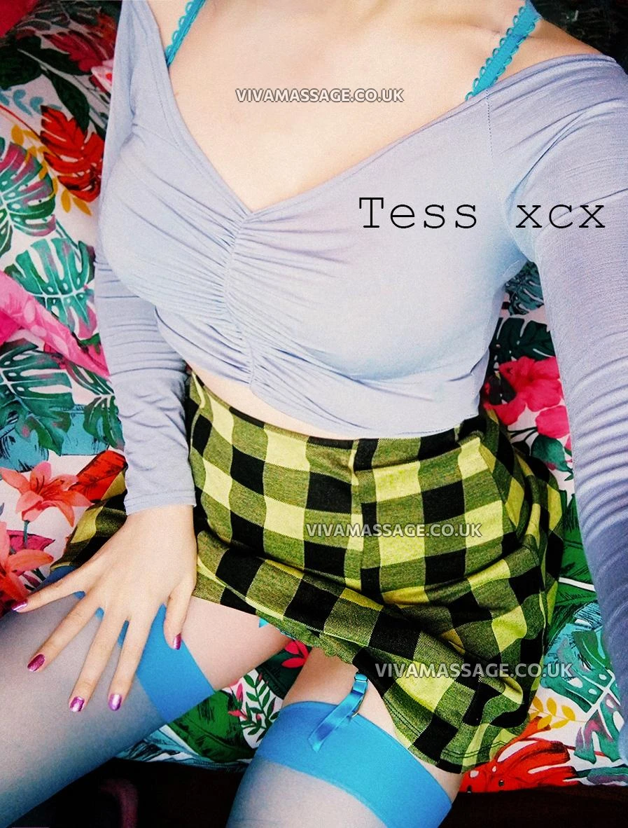 Photo 3 of Tess xcx