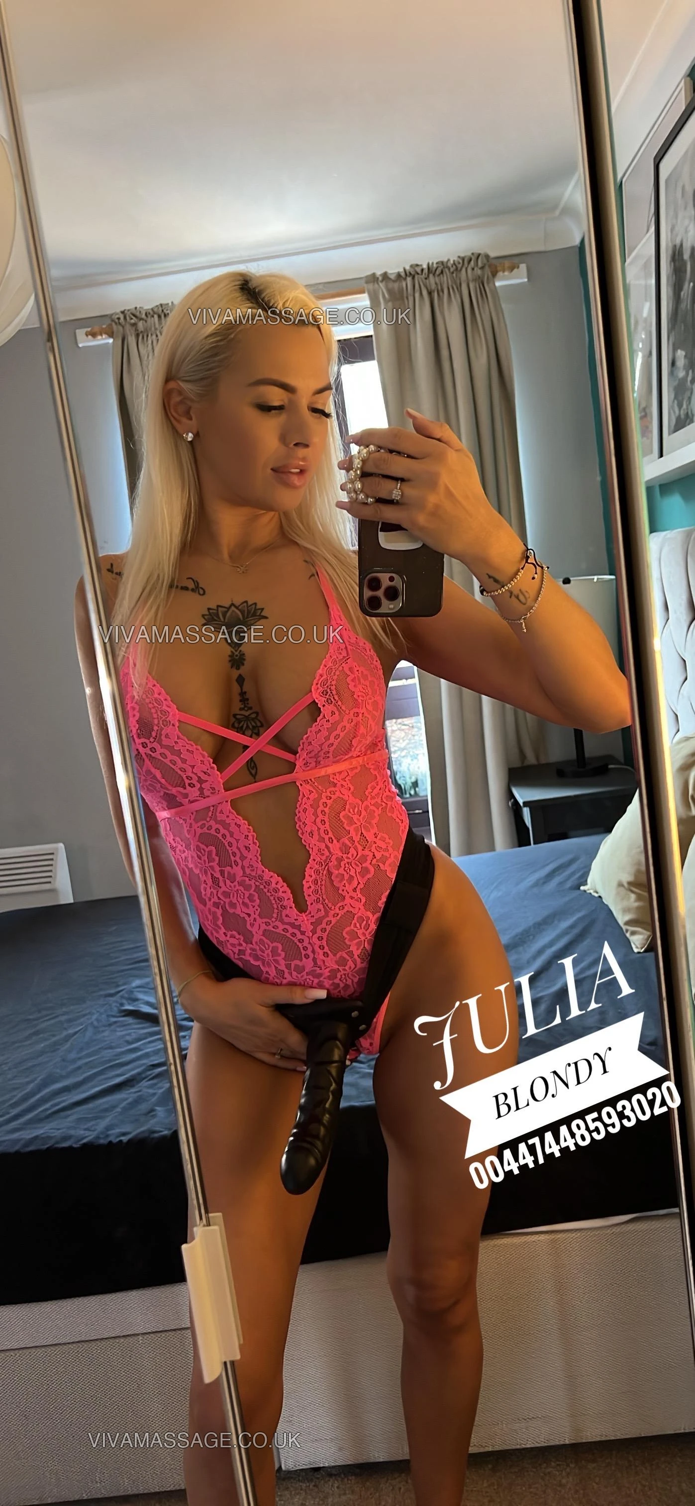 Photo 25 of Julia_hot_blonde