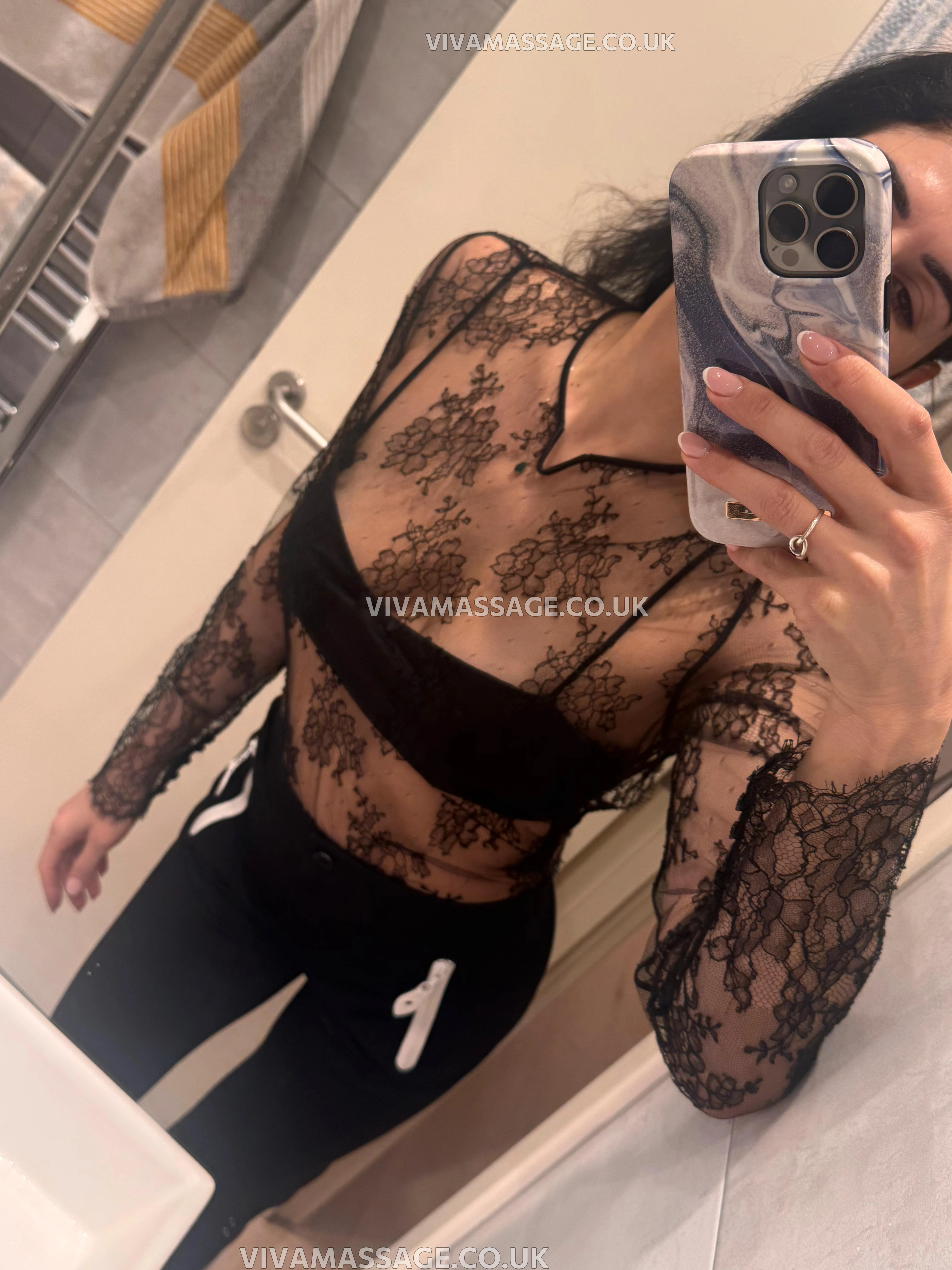 Photo 2 of EmmaKissesUK