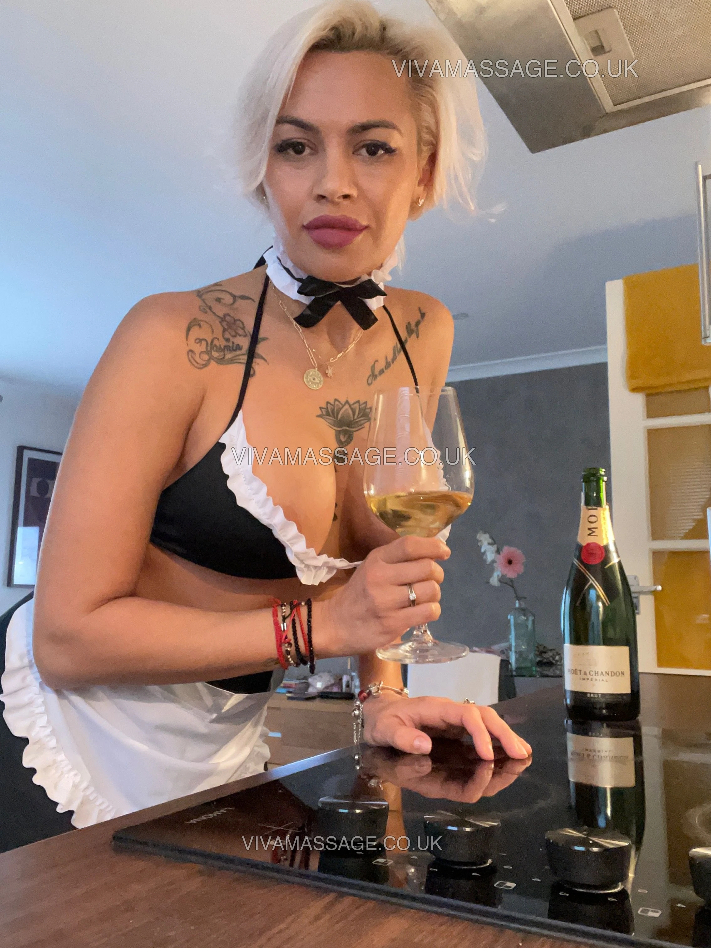 Photo 44 of Julia_hot_blonde