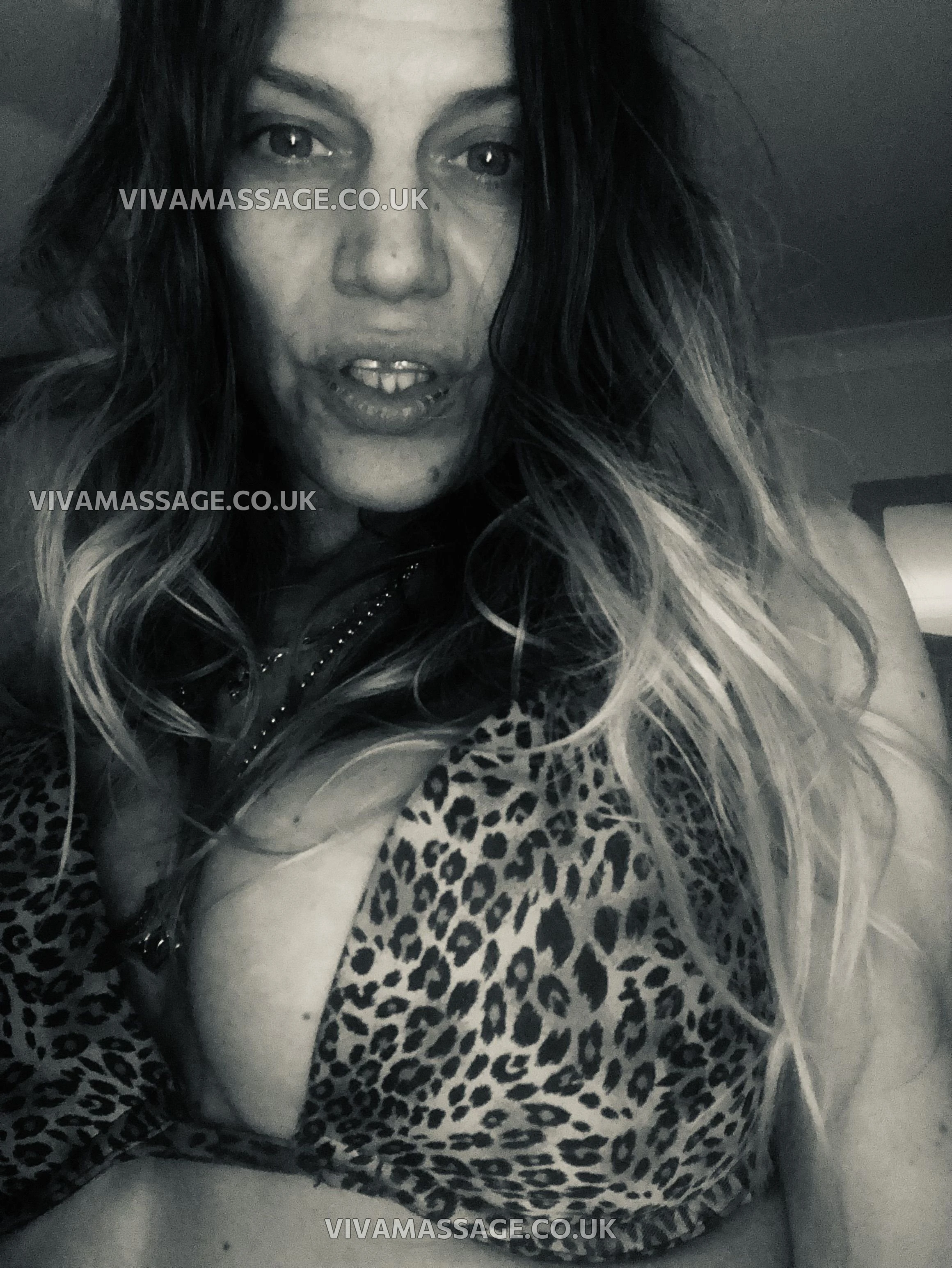 Photo 13 of Honey minx