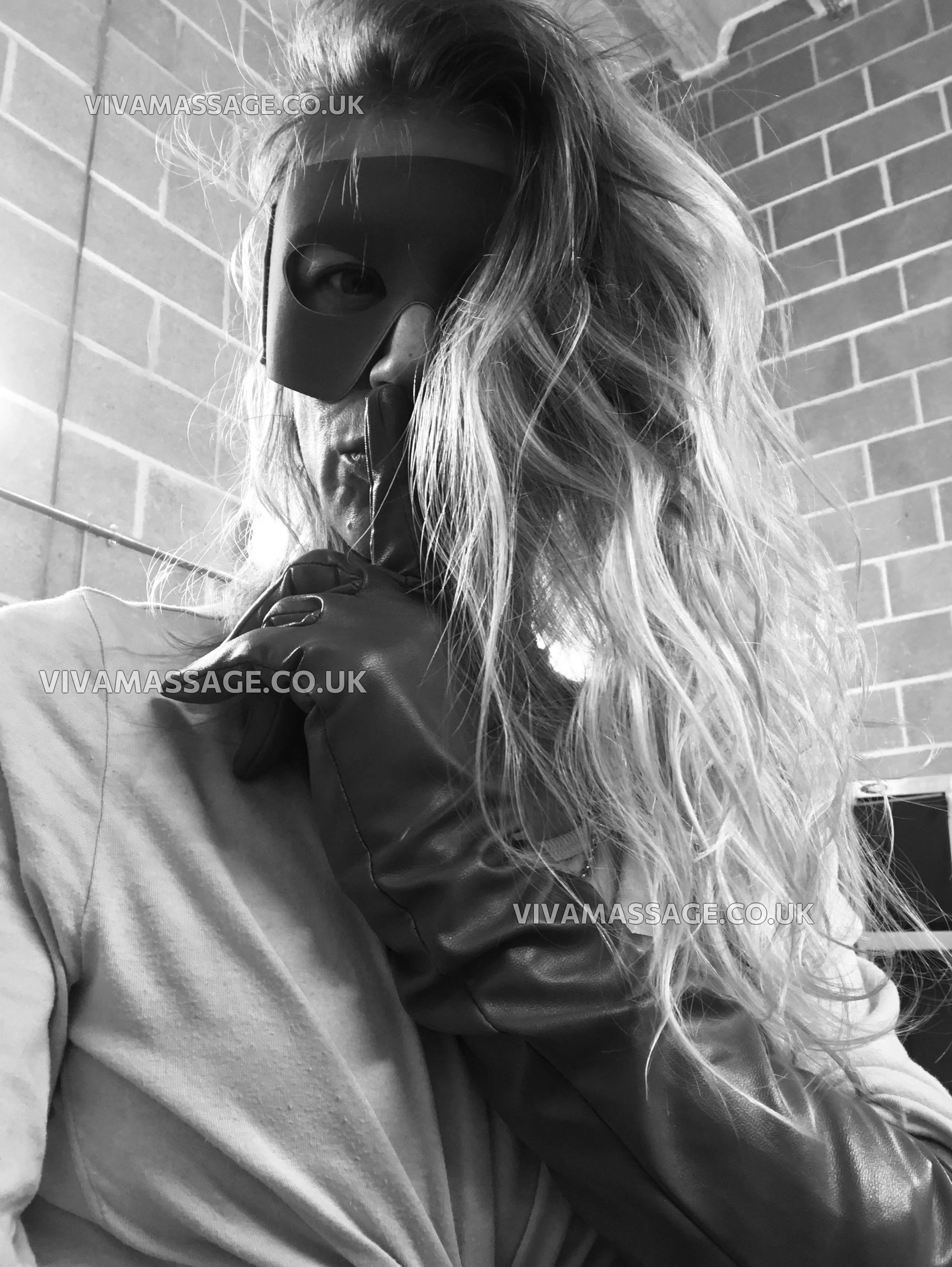 Photo 19 of Honey minx