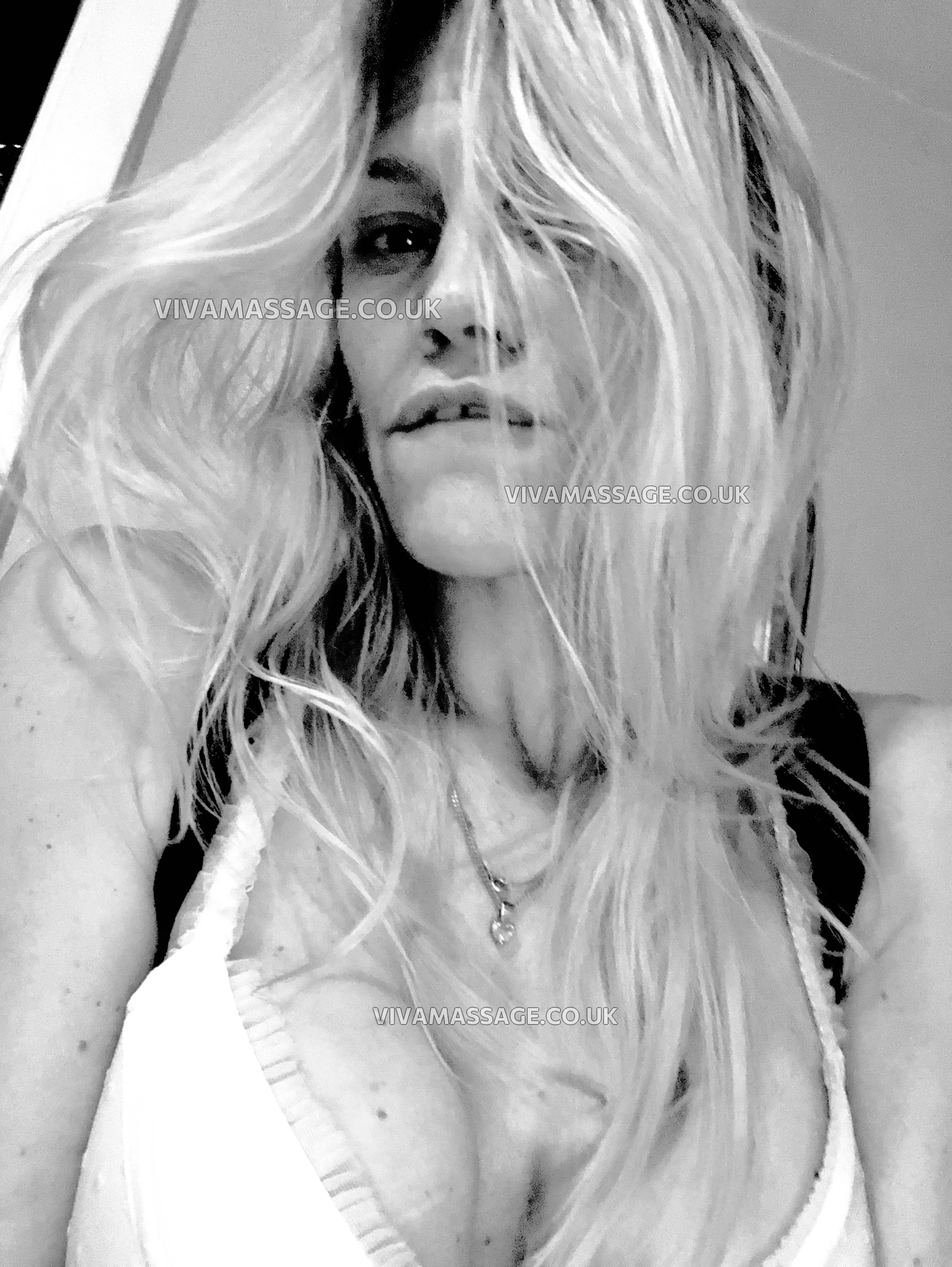 Photo 40 of Honey minx