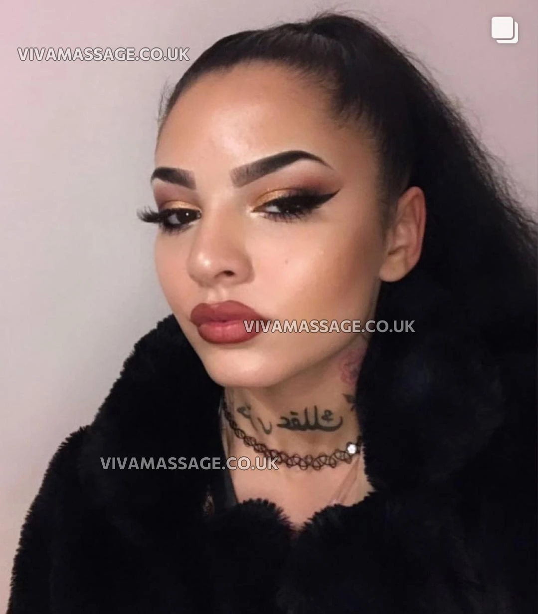 Photo 6 of YASMINA_GREY