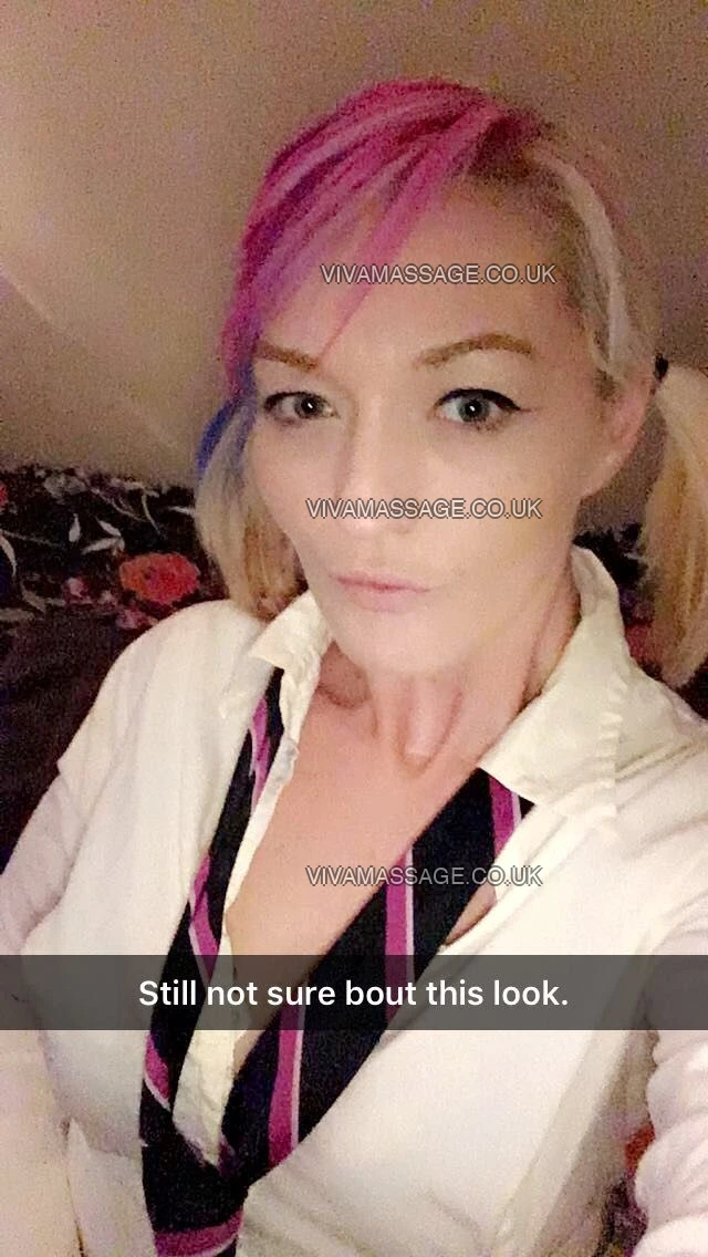 Photo 54 of curvysexicharlotte