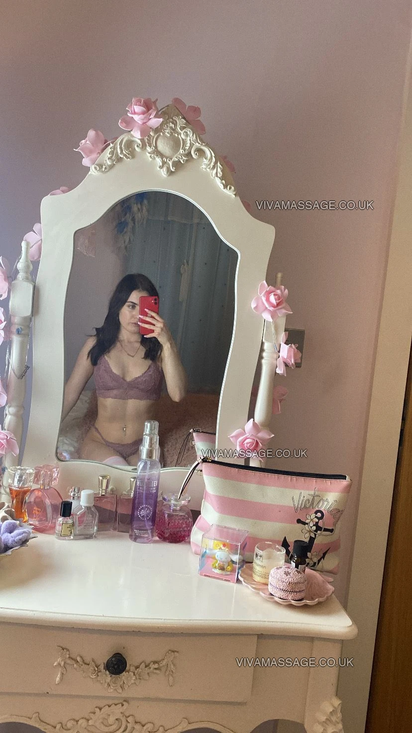 Photo 2 of LolaRaexx