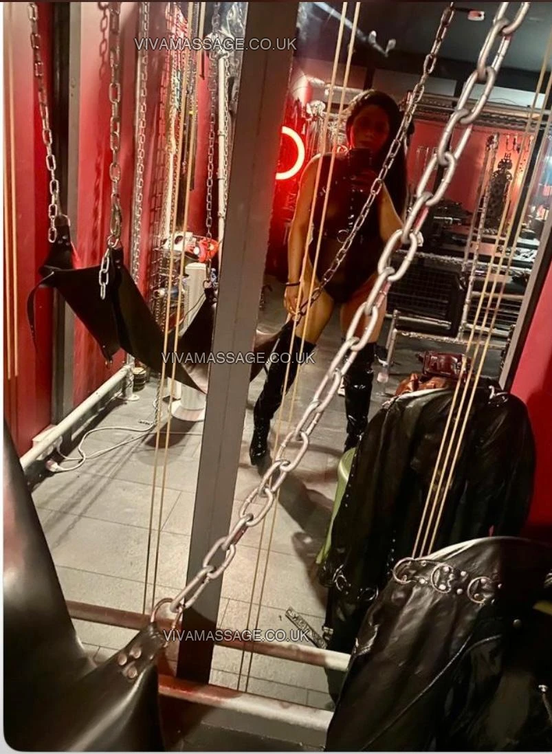 Photo 34 of  Nikita  Fontes