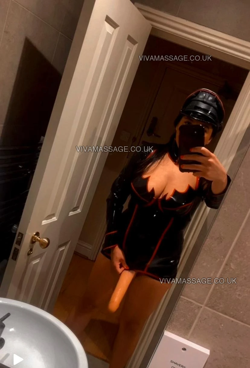 Photo 36 of  Nikita  Fontes