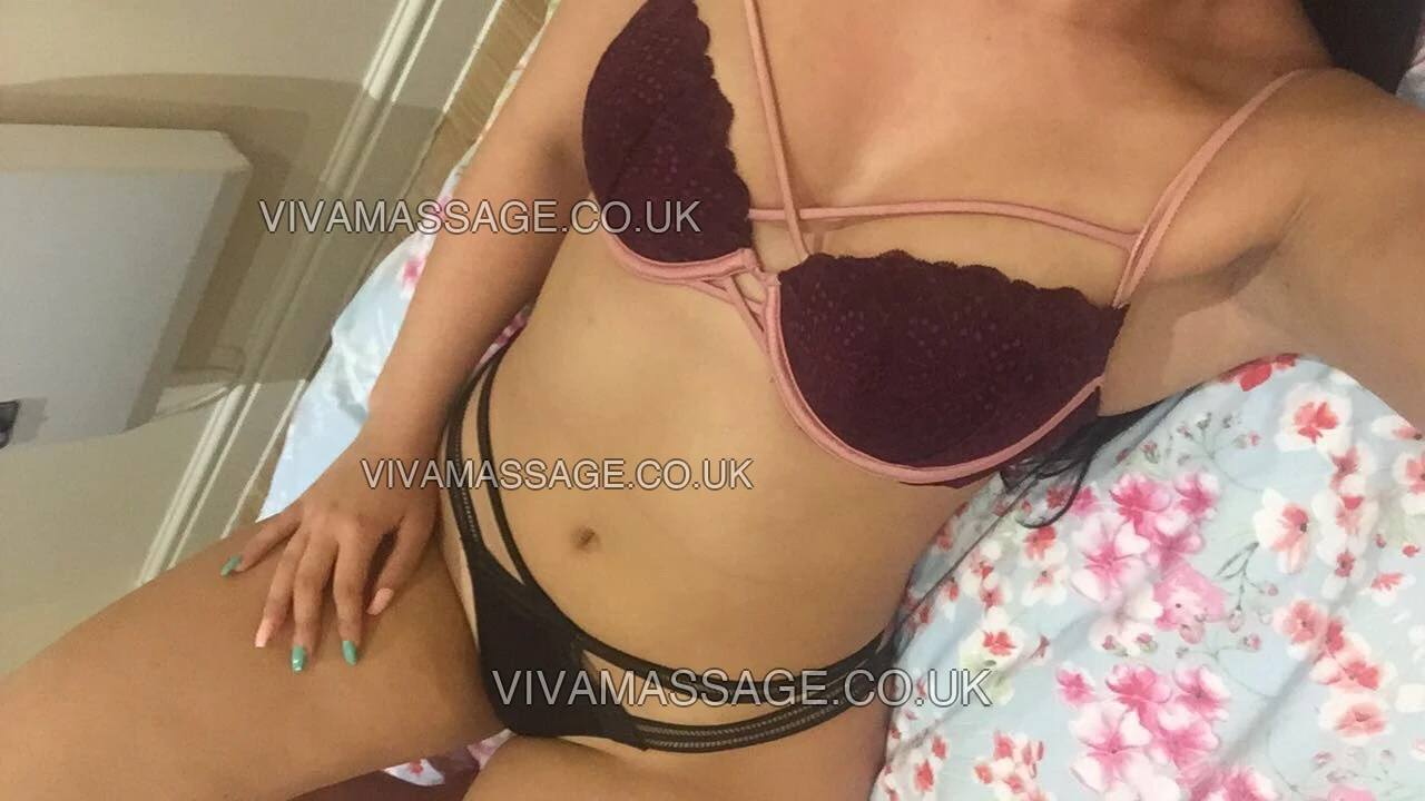 Photo 12 of SexyStacey_MANCNCL