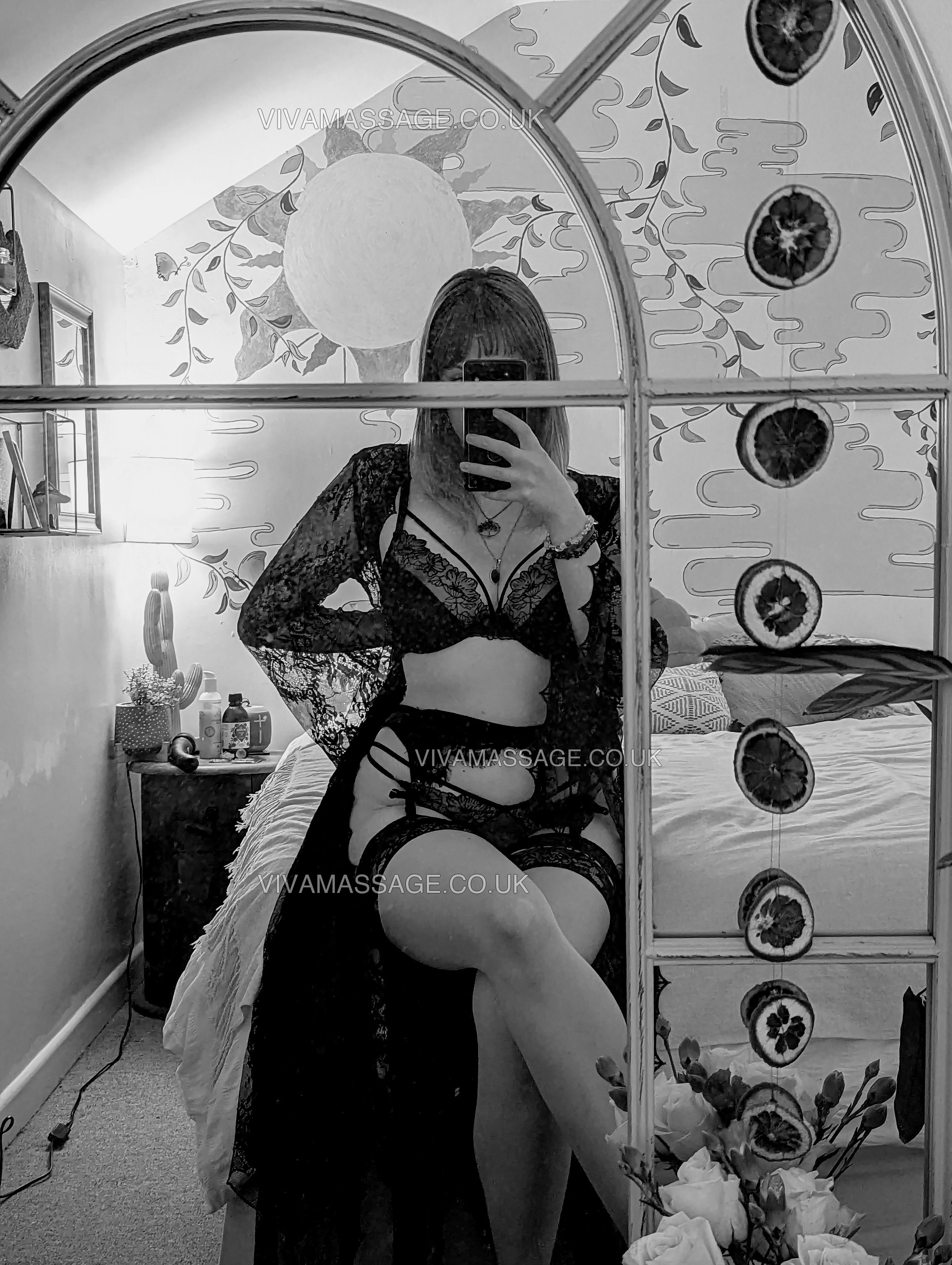 Photo 17 of Violet Temptation