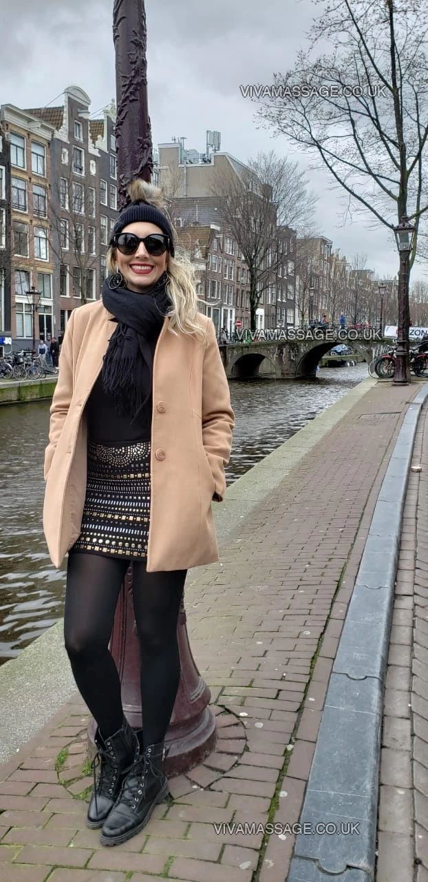 Photo 35 of  Stunning_blondie 