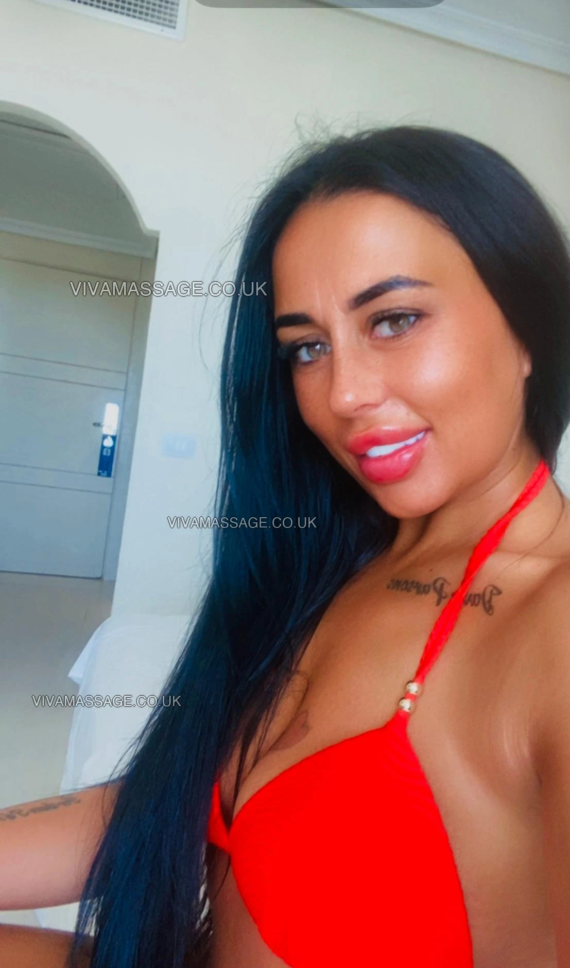 Photo 51 of English Bombshell ! 