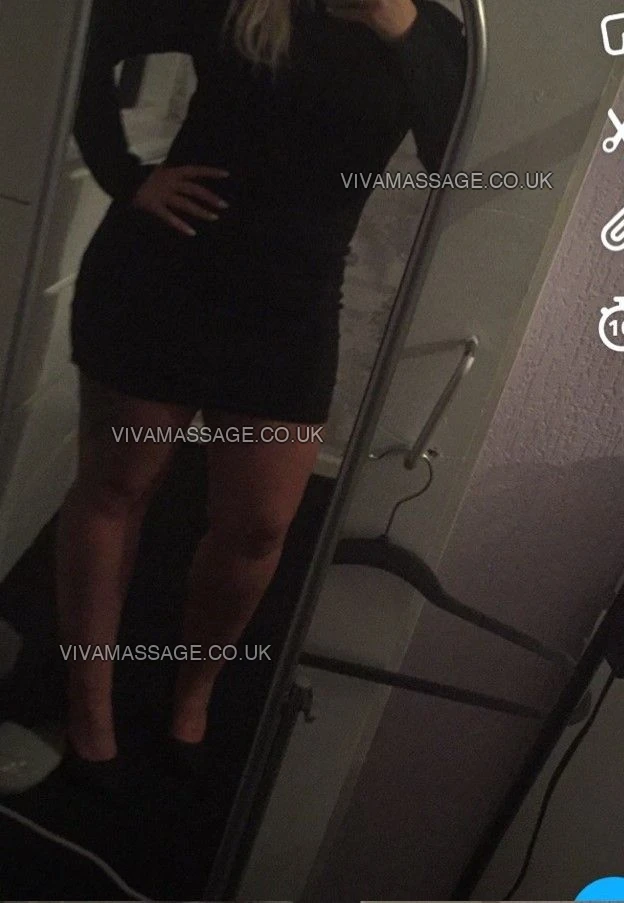 Photo 21 of Curvy Soph x