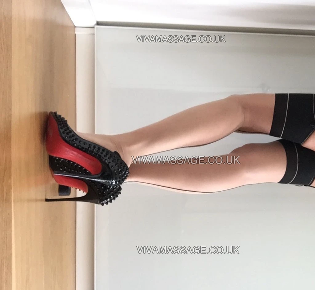 Photo 42 of Pippa Manchester  