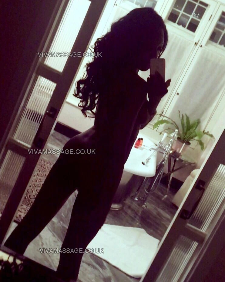 Photo 17 of MistressLondon_