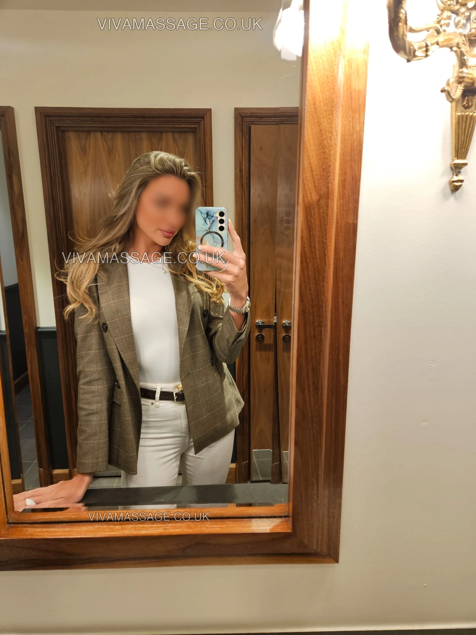 Photo 36 of Christina121