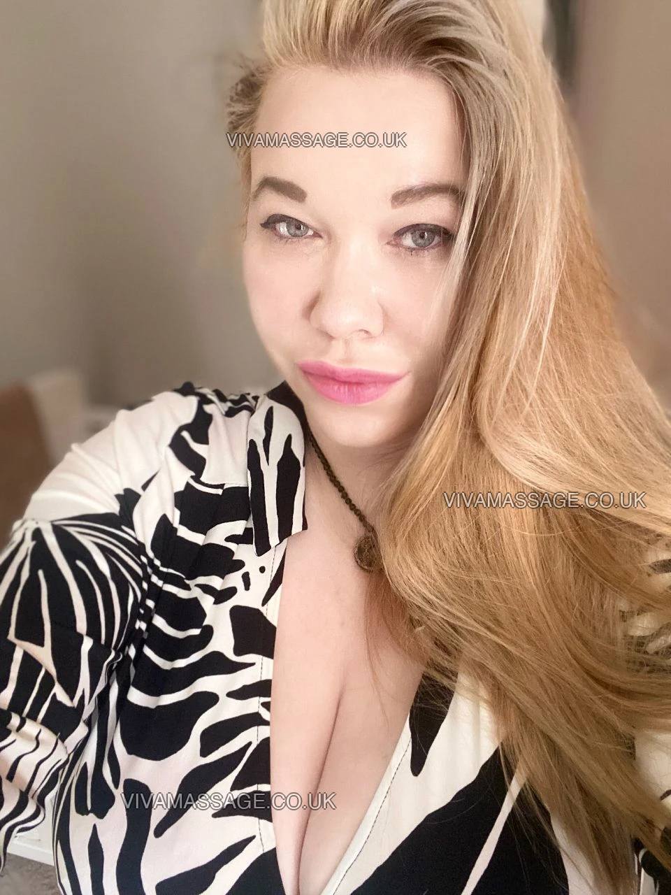 Photo 8 of HannahAlana