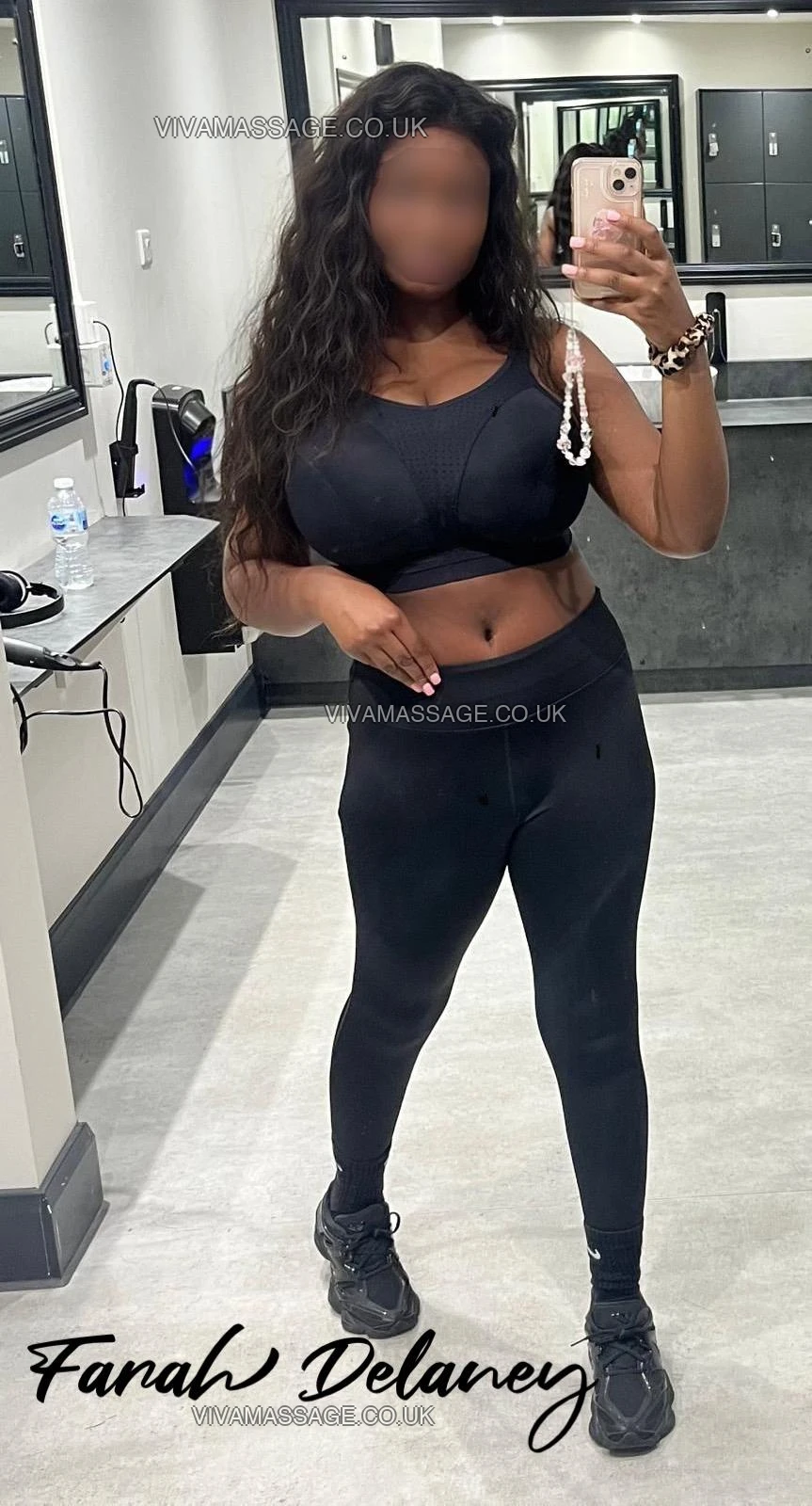 Photo 86 of FarahDelaney