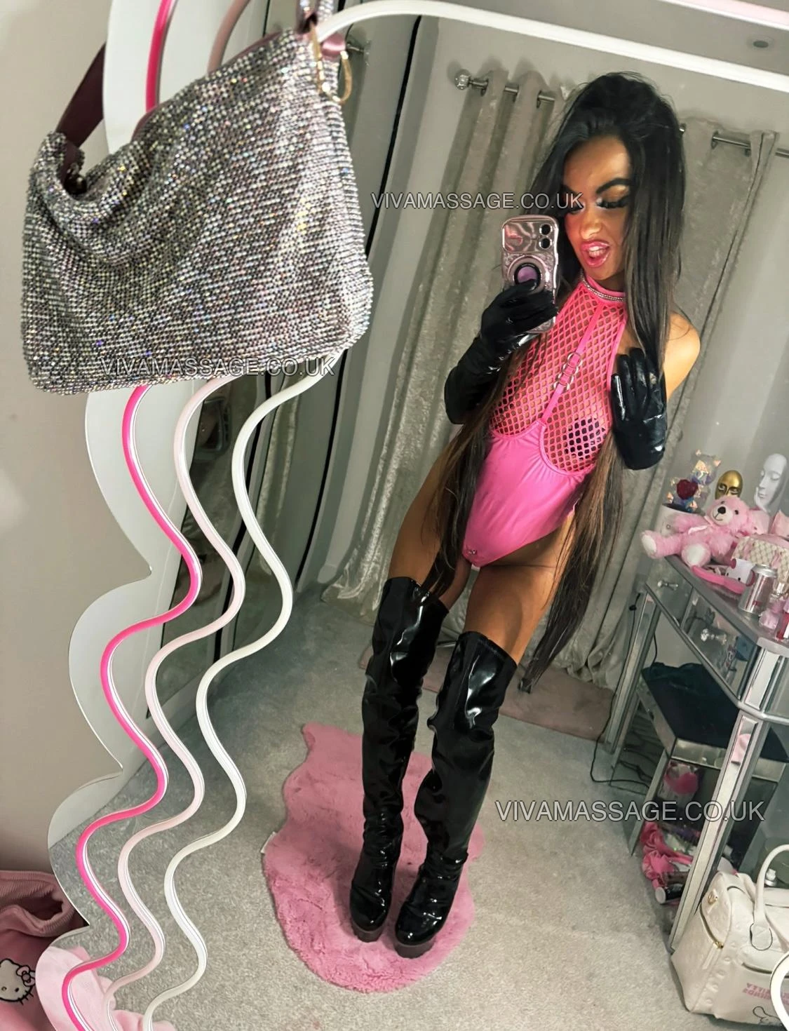 Photo 109 of EnglishBarbieVioletX