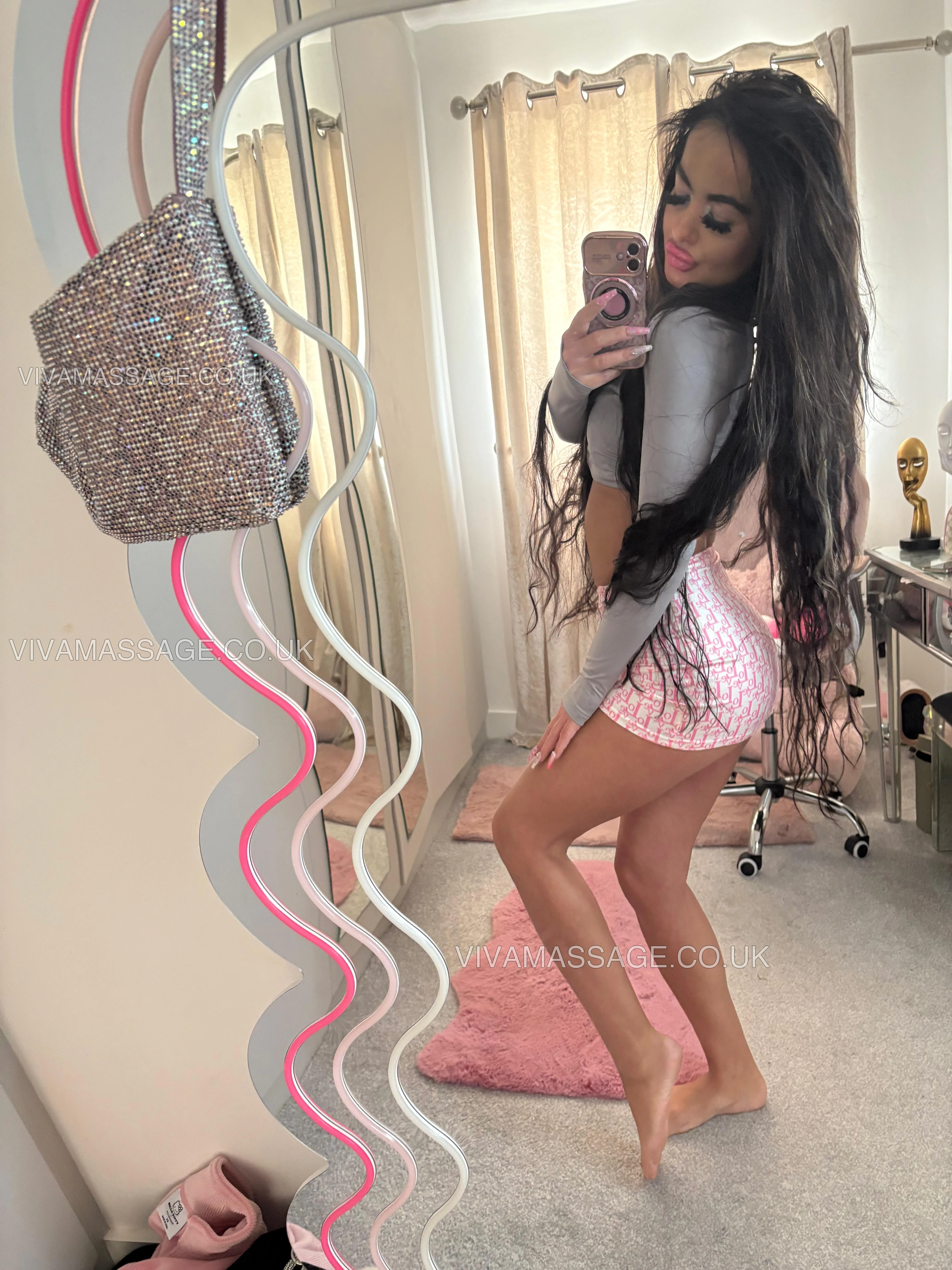 Photo 118 of EnglishBarbieVioletX