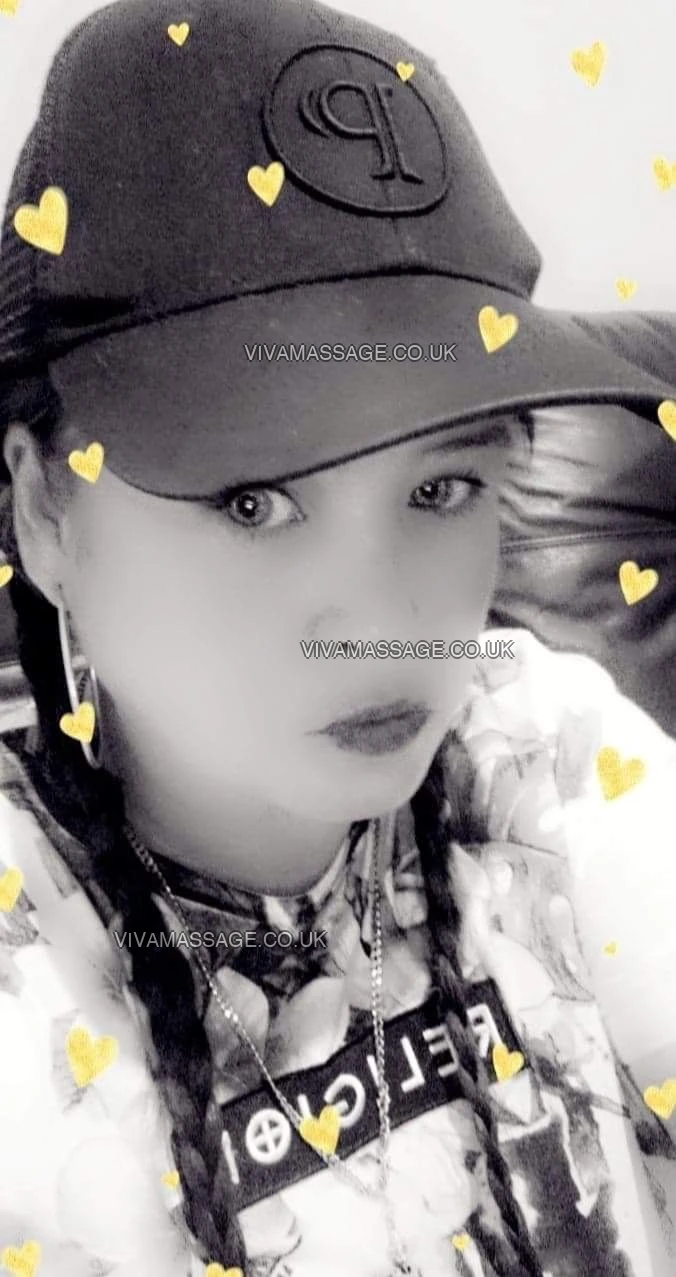 Photo 32 of Scottishlucyx