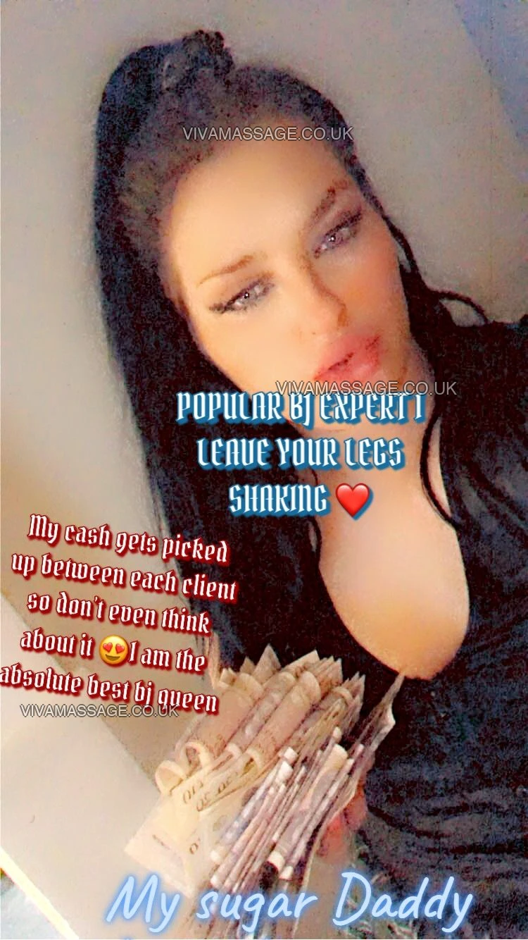 Photo 17 of THE  QUEEN