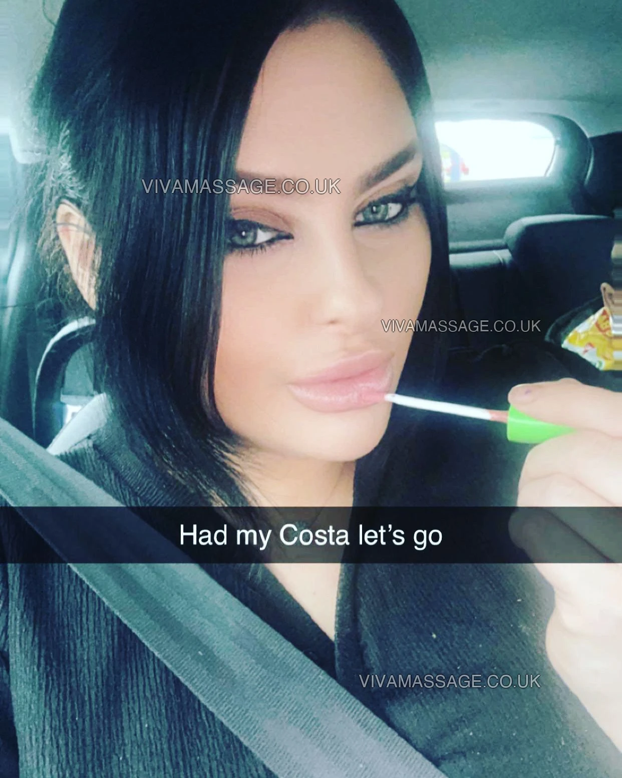 Photo 49 of THE  QUEEN