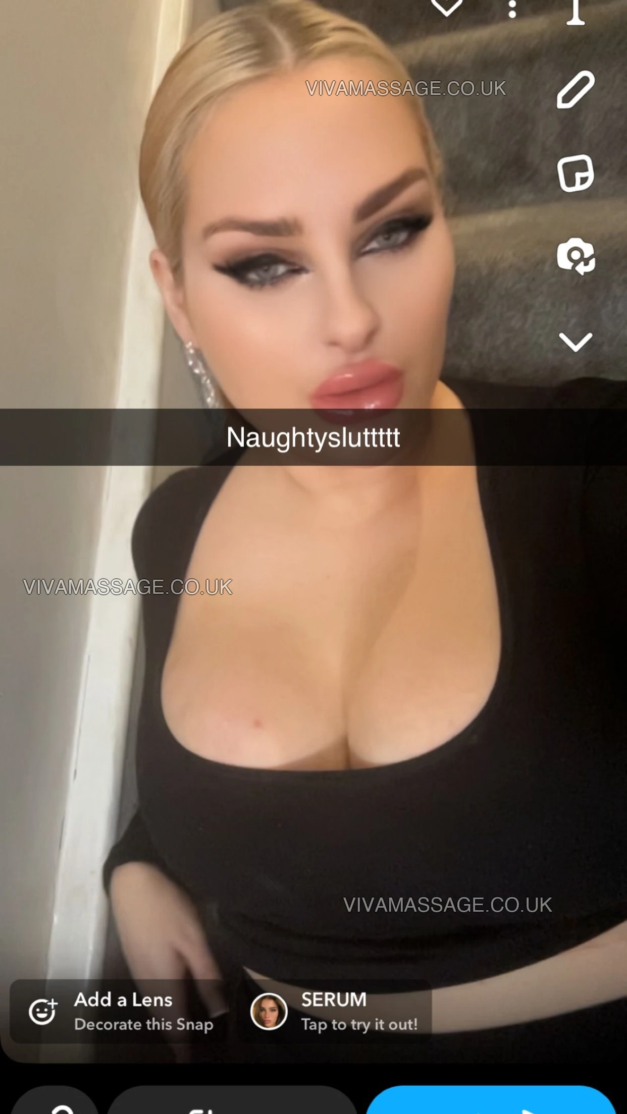 Photo 51 of THE  QUEEN