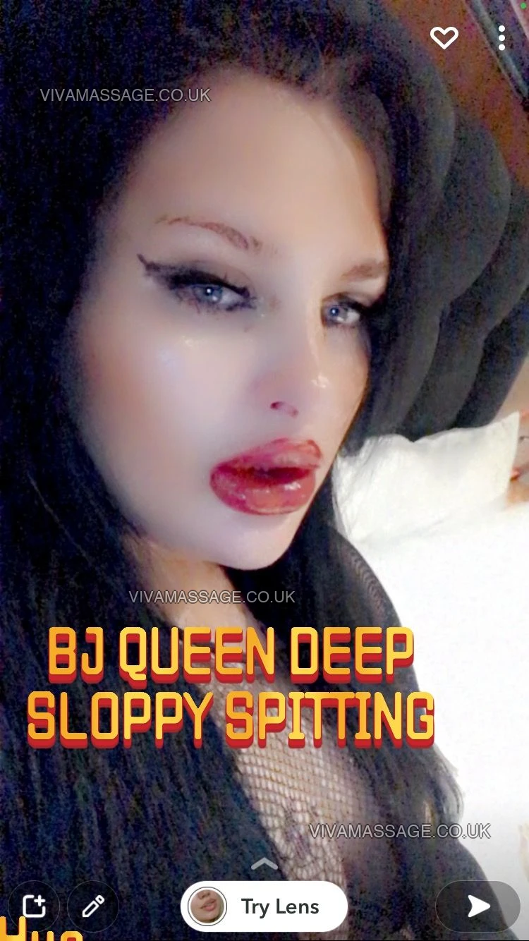 Photo 64 of THE  QUEEN