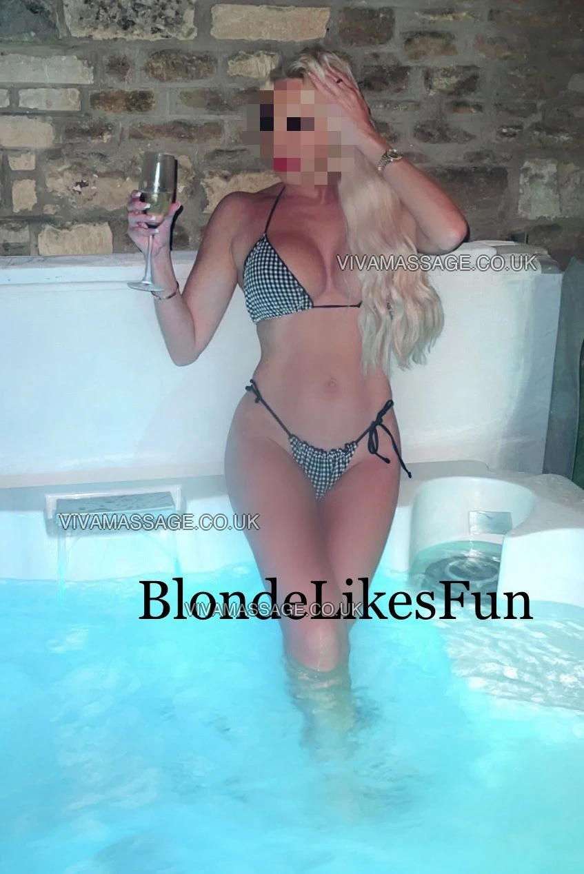 Photo 105 of xx BlondeLikesFun xx