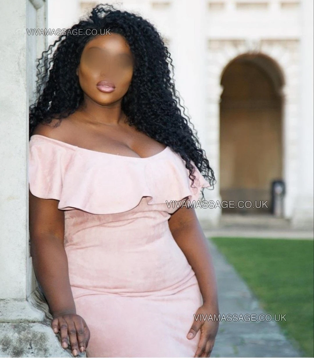 Photo 36 of ebony.naomi