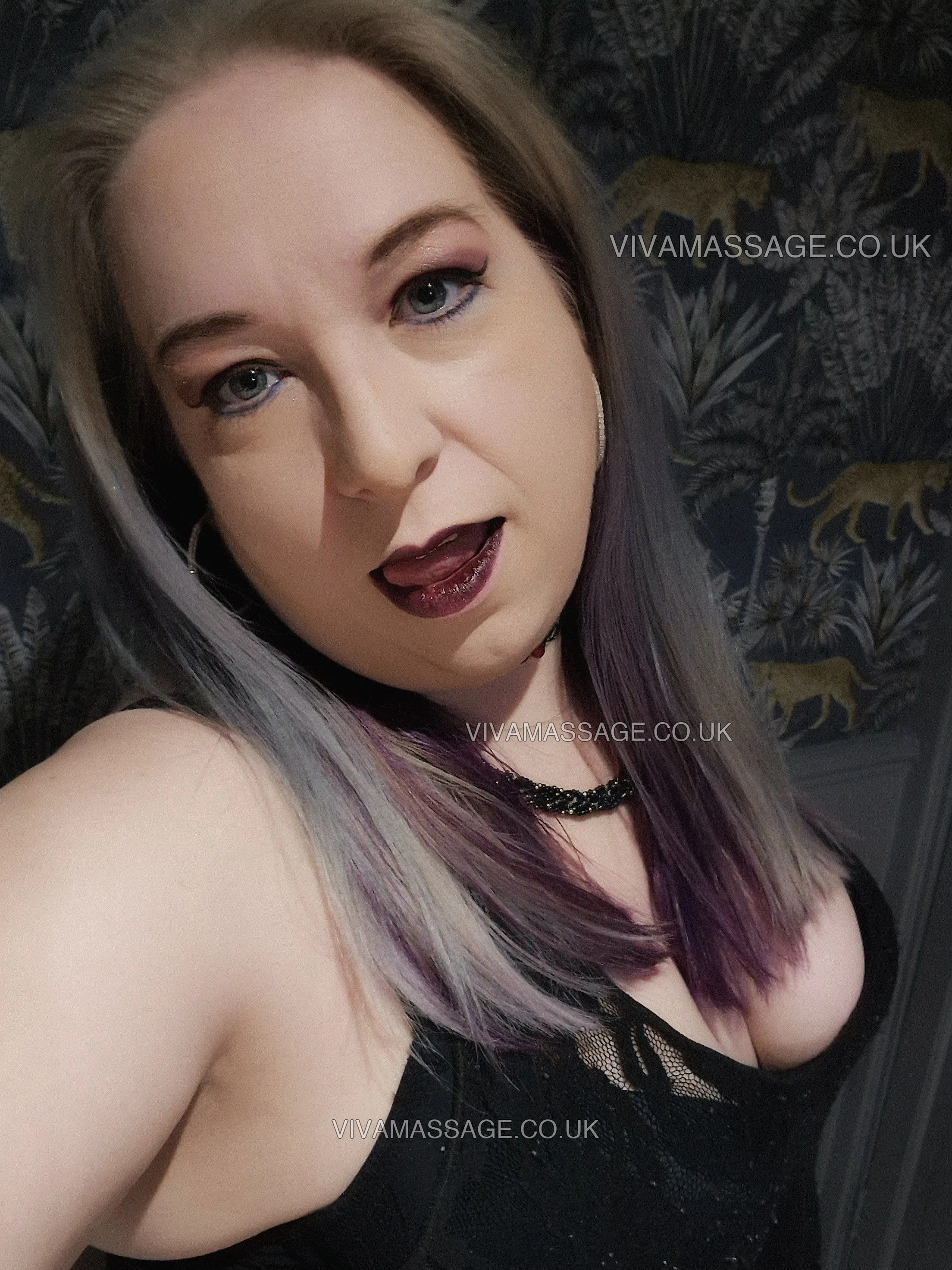 Photo 3 of SelenaSecret