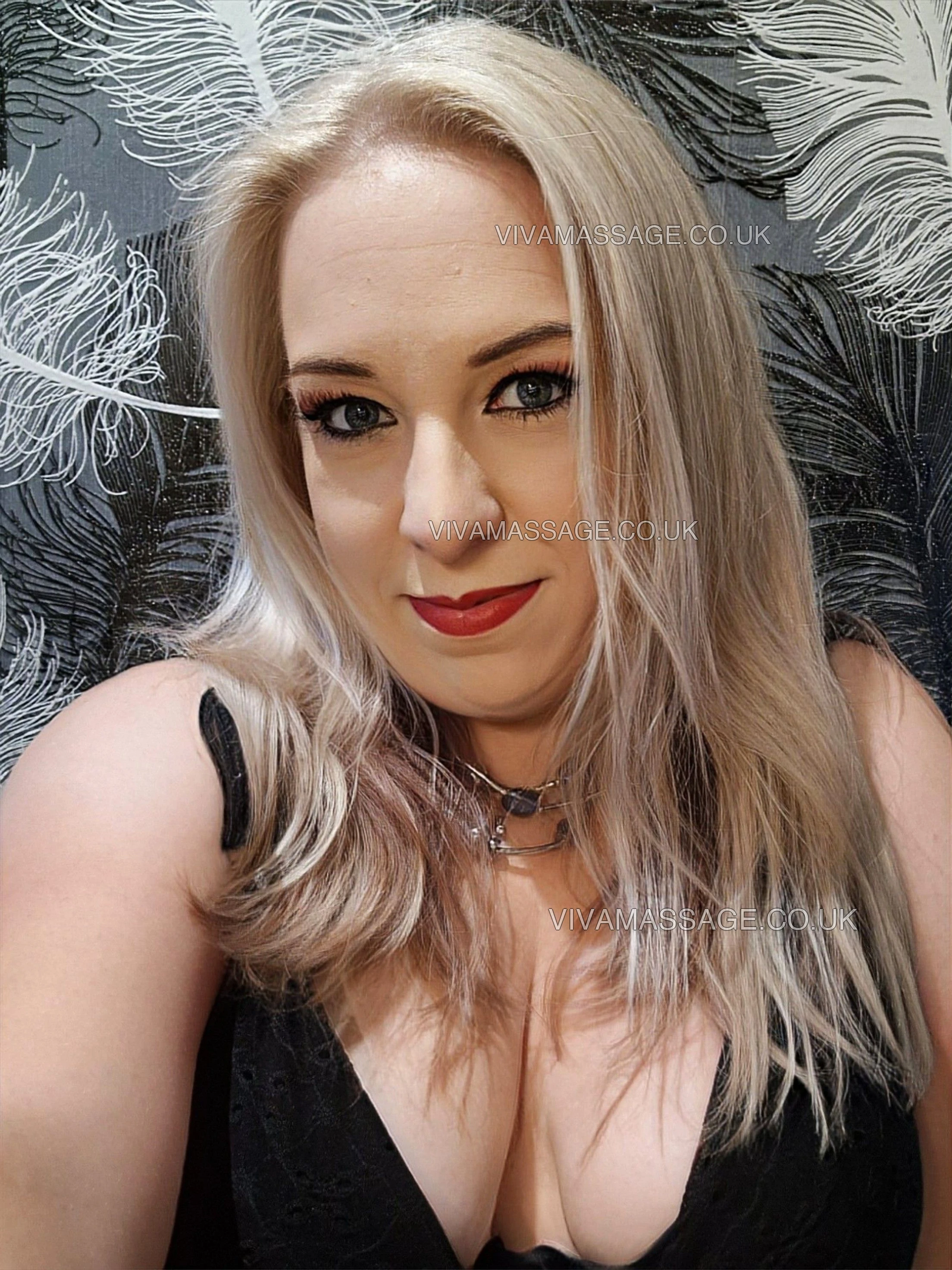 Photo 10 of SelenaSecret